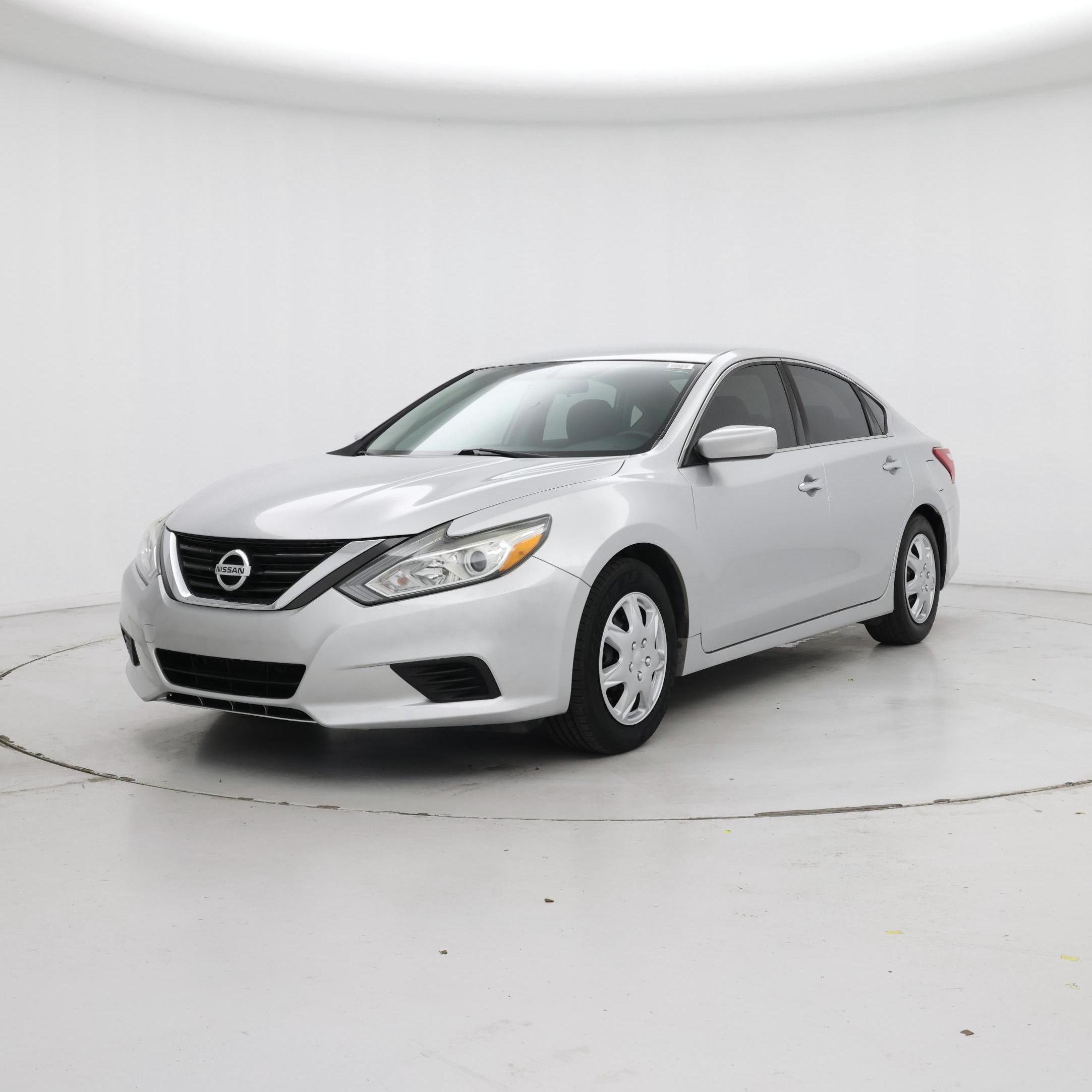 Thumbnail: 2016 Nissan Altima - 4