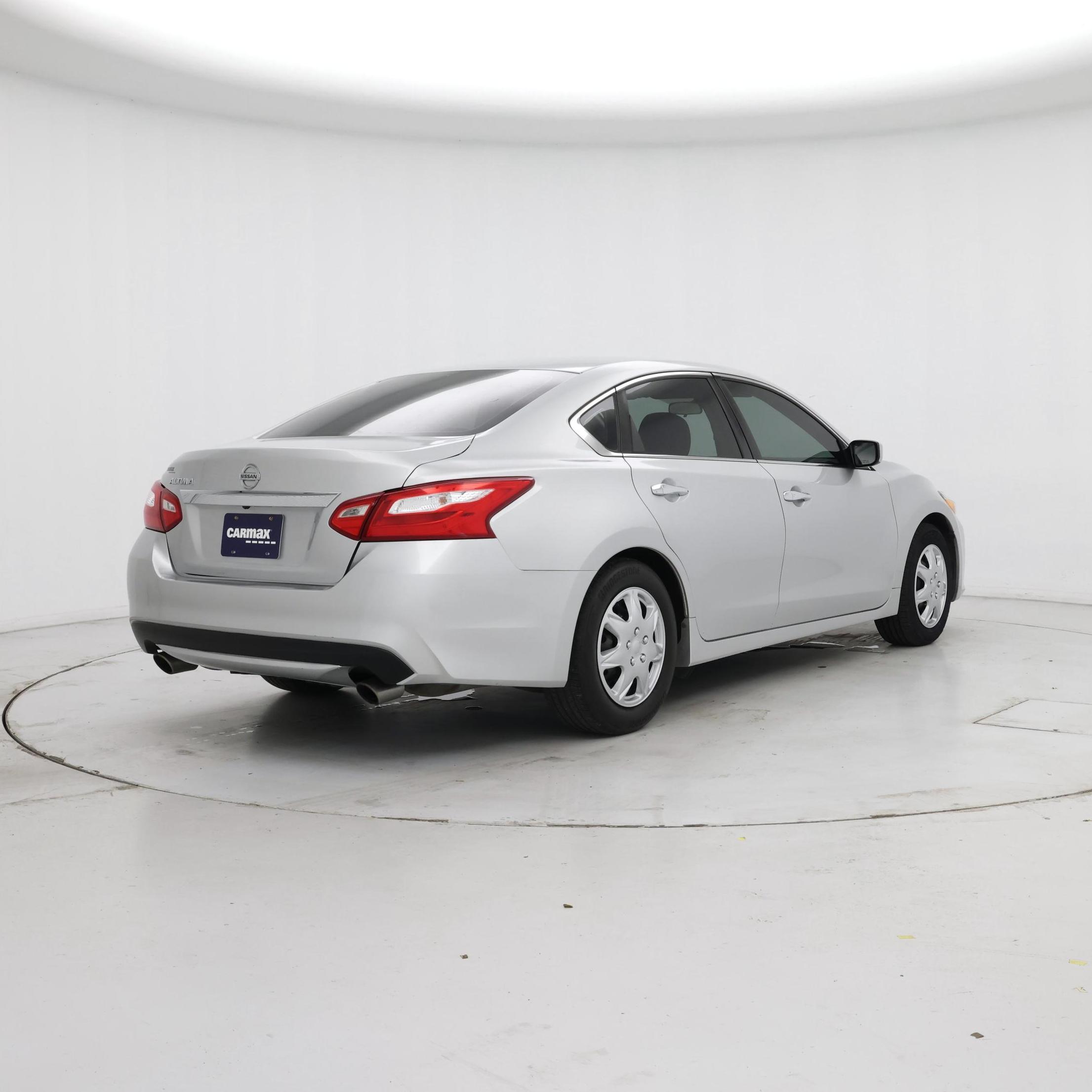 Thumbnail: 2016 Nissan Altima - 8