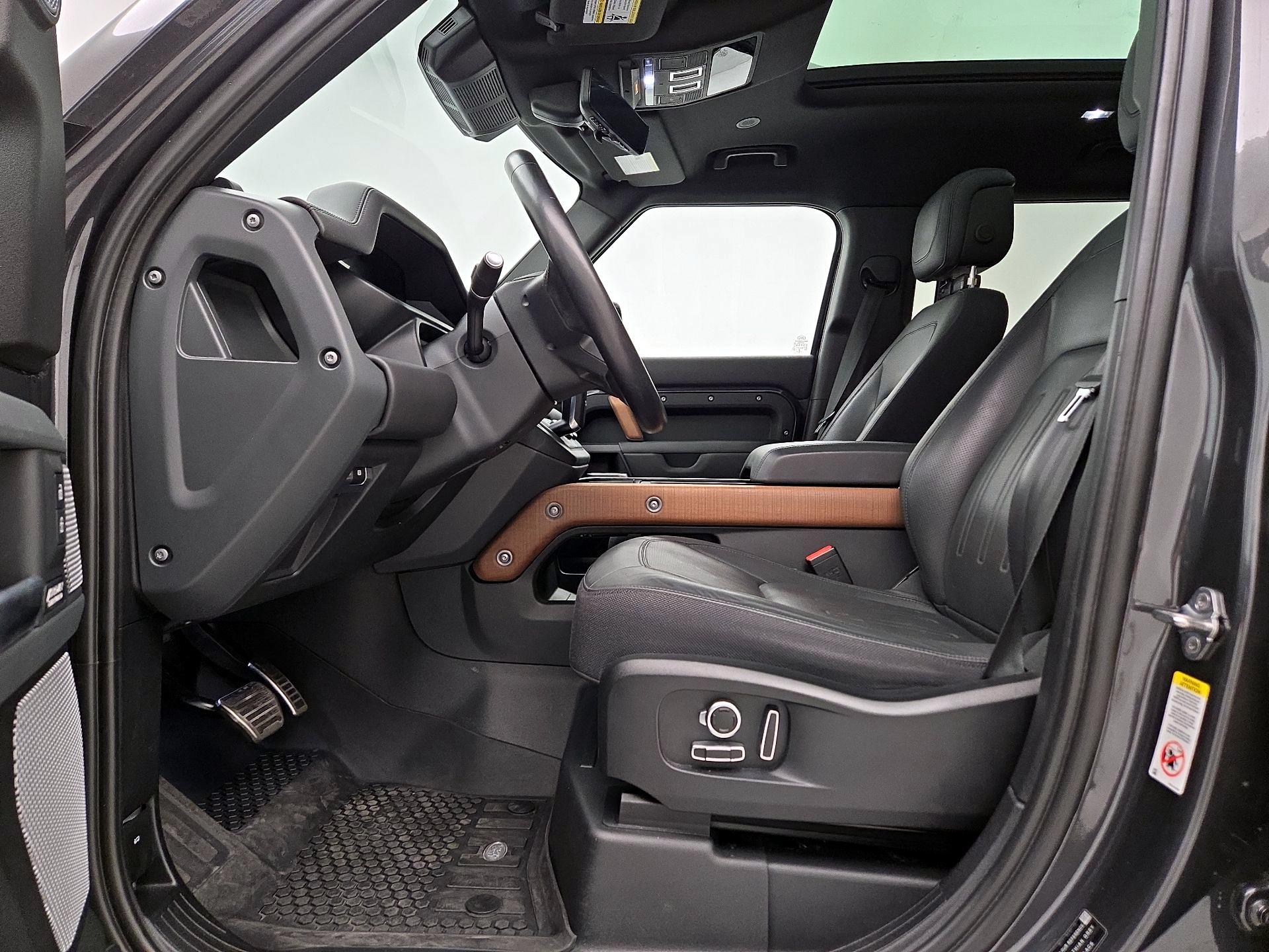 Thumbnail: 2023 Land Rover Defender - 11