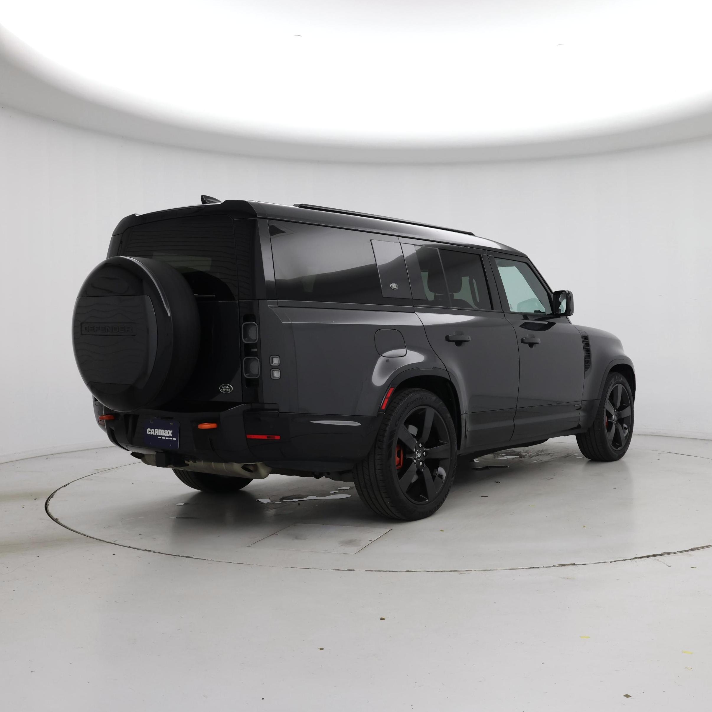 Thumbnail: 2023 Land Rover Defender - 8