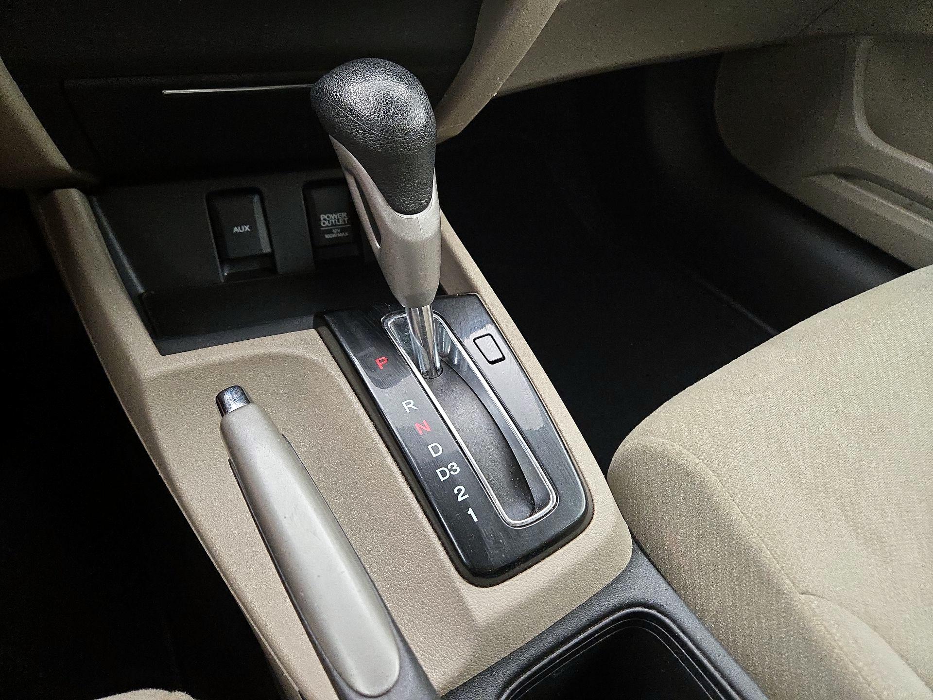 Thumbnail: 2013 Honda Civic - 17