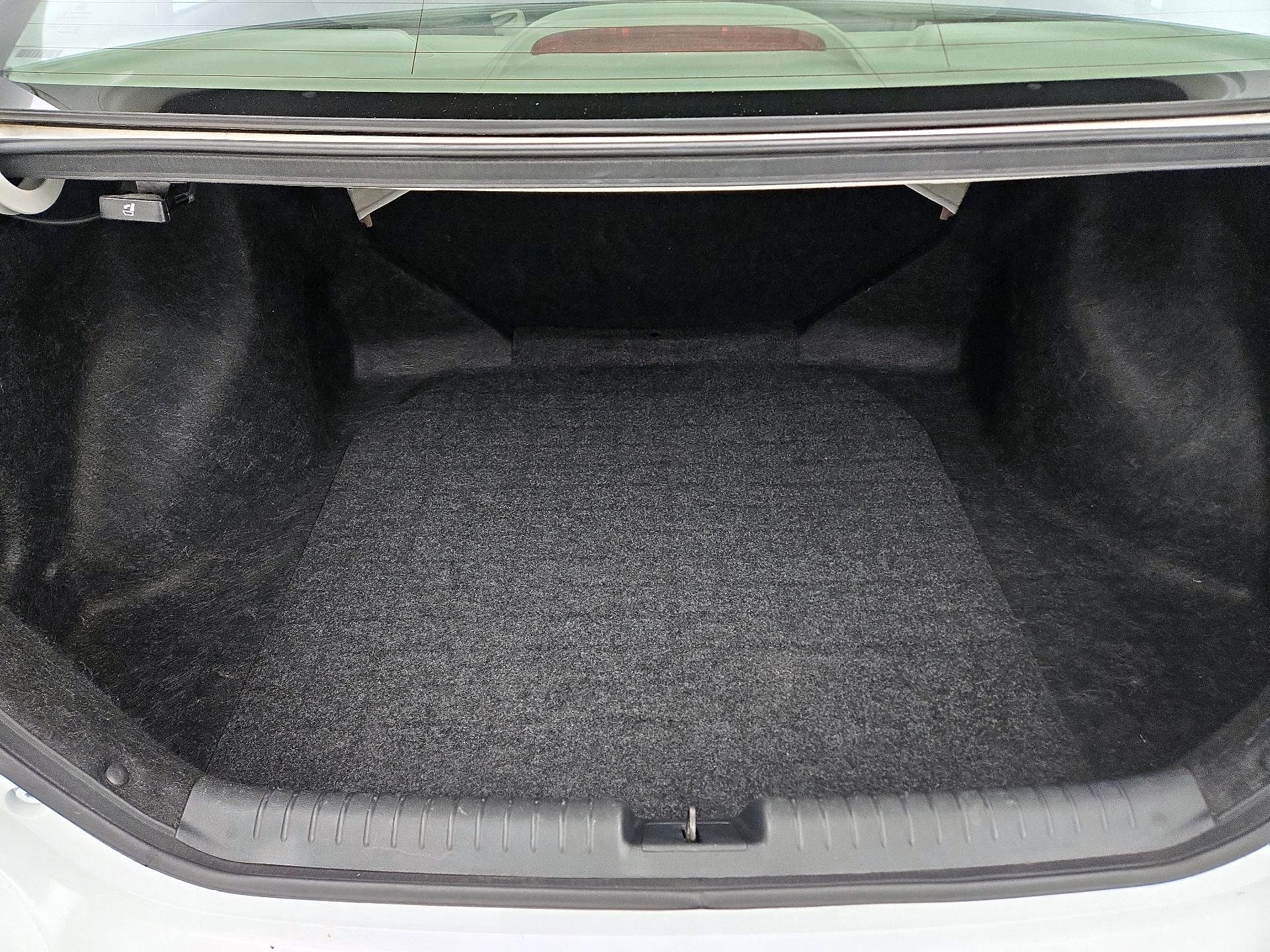 Thumbnail: 2013 Honda Civic - 20