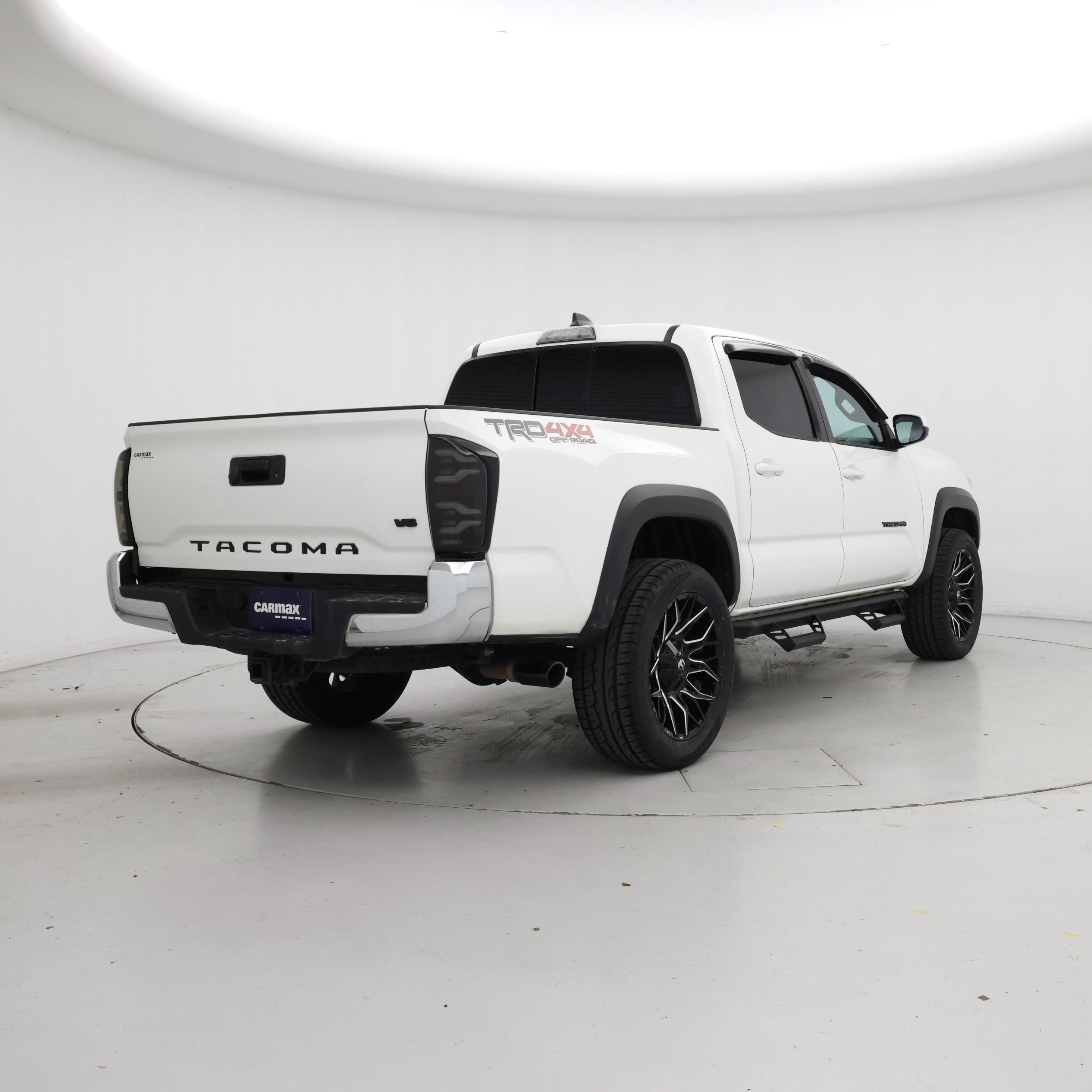 Thumbnail: 2021 Toyota Tacoma - 8
