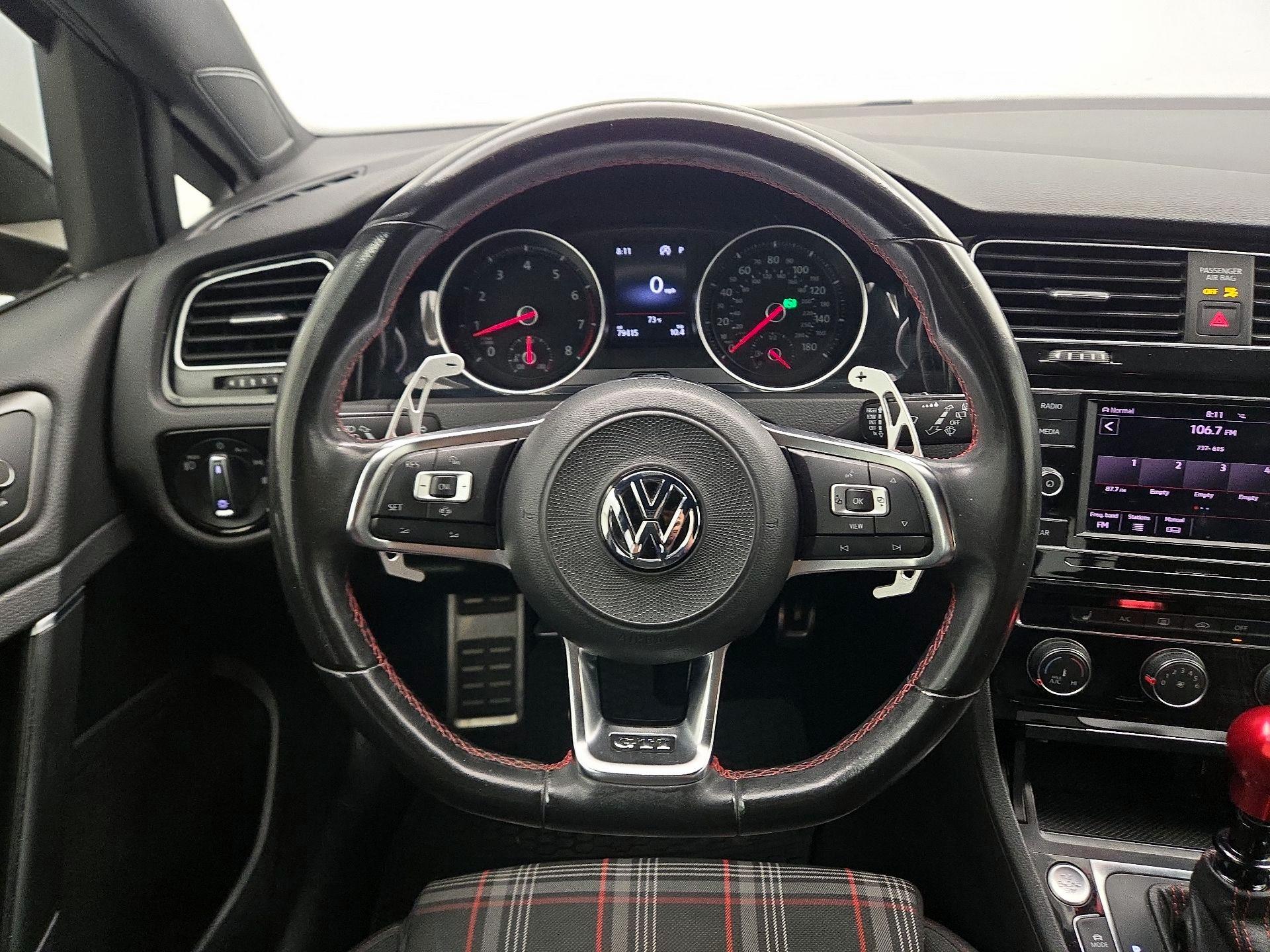Thumbnail: 2019 Volkswagen Golf - 10