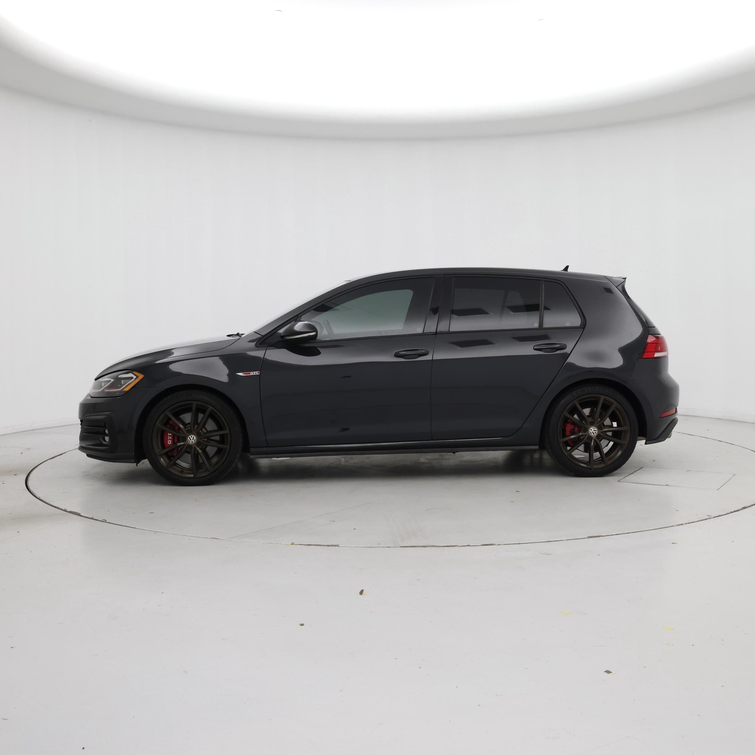 Thumbnail: 2019 Volkswagen Golf - 3