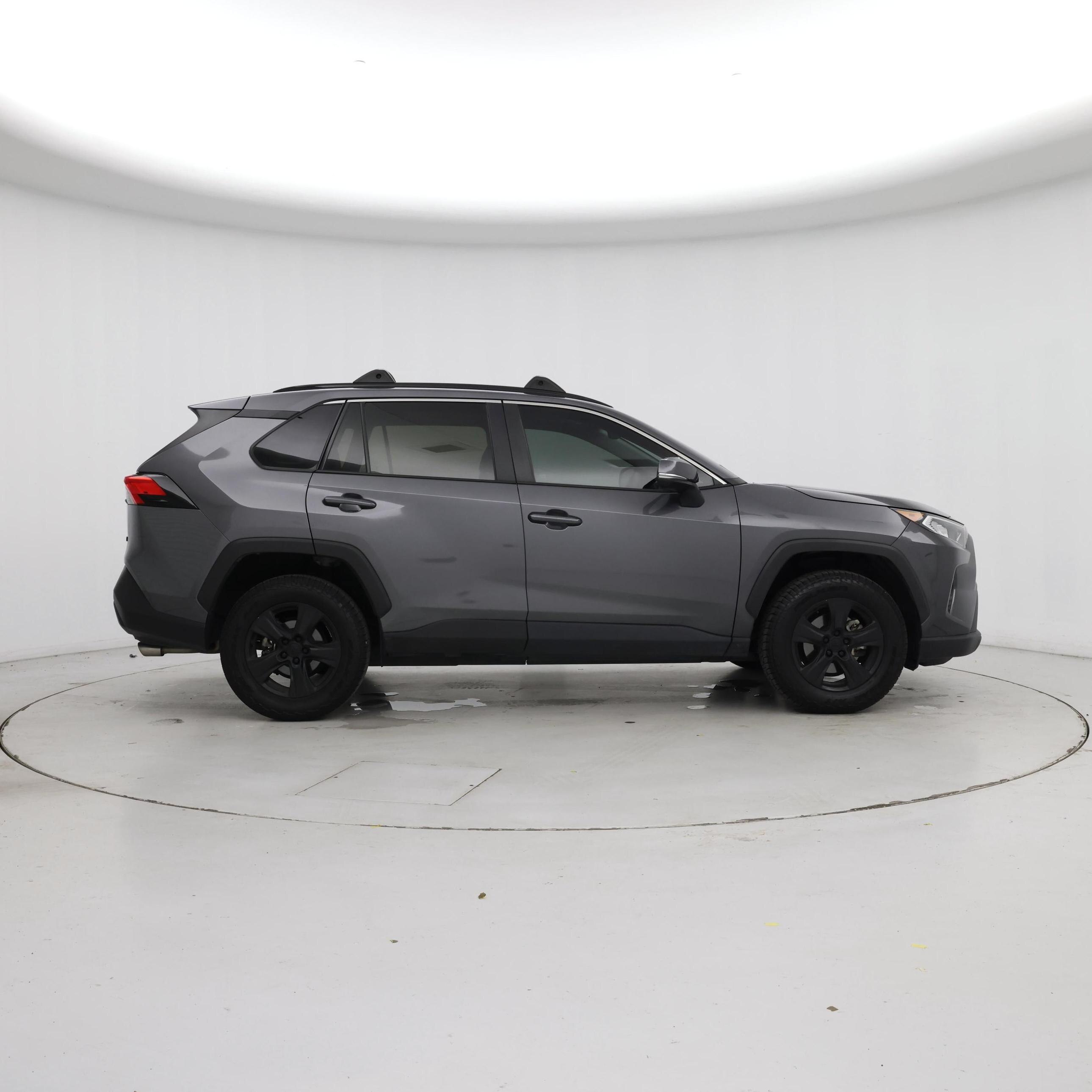 Thumbnail: 2020 Toyota RAV4 - 7