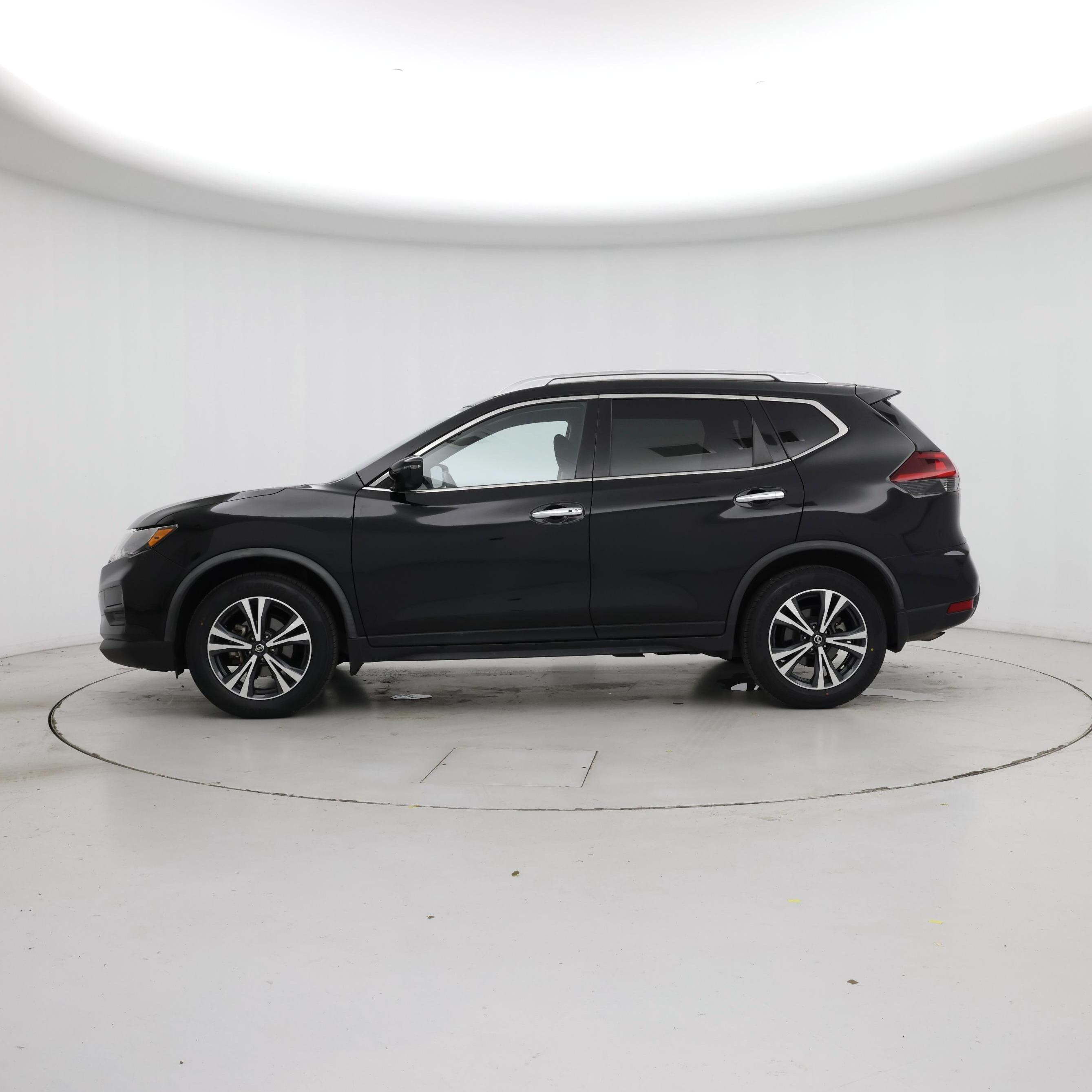 Thumbnail: 2020 Nissan Rogue - 3