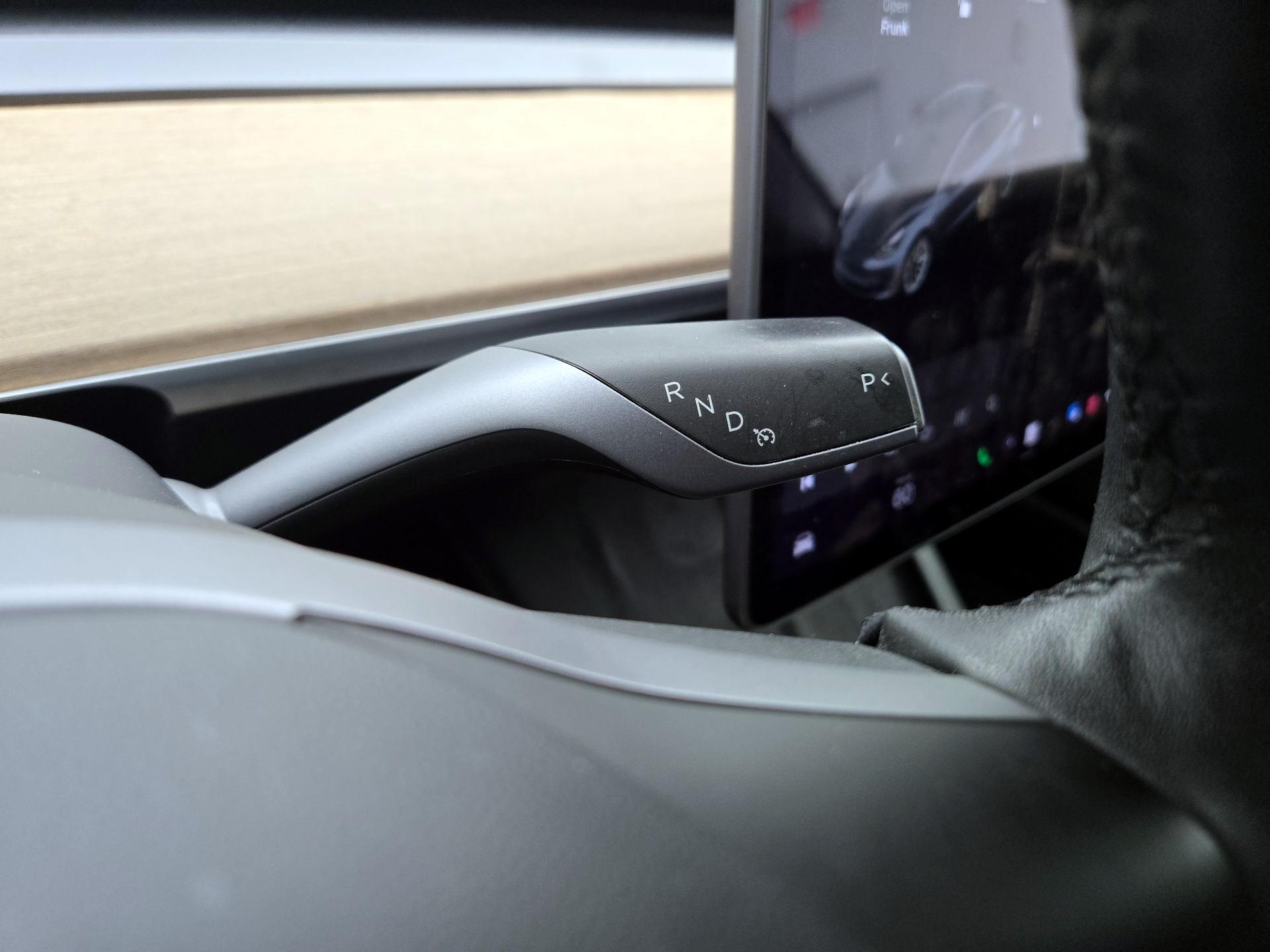 Thumbnail: 2021 Tesla Model 3 - 17