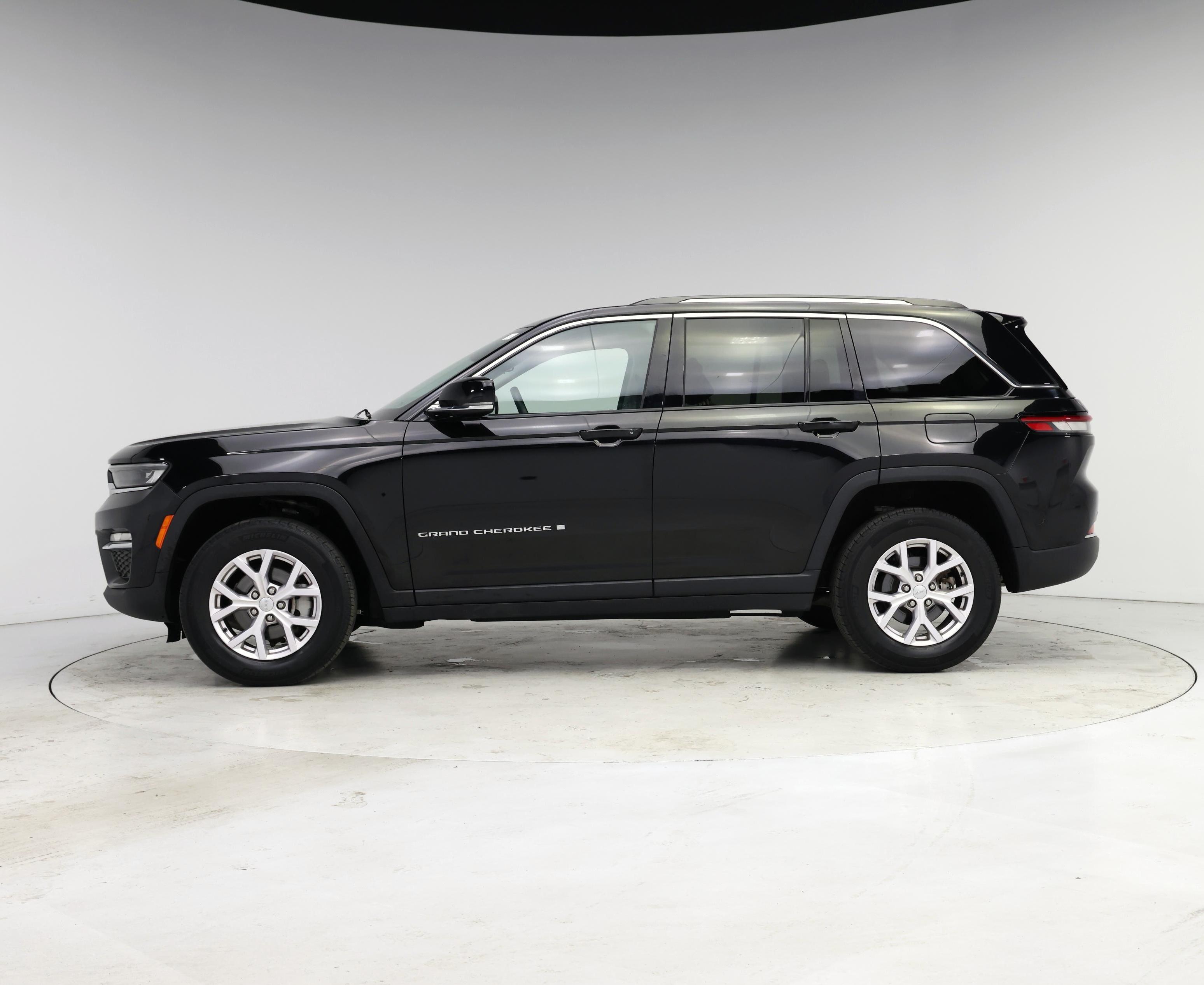 Thumbnail: 2022 Jeep Grand Cherokee - 3