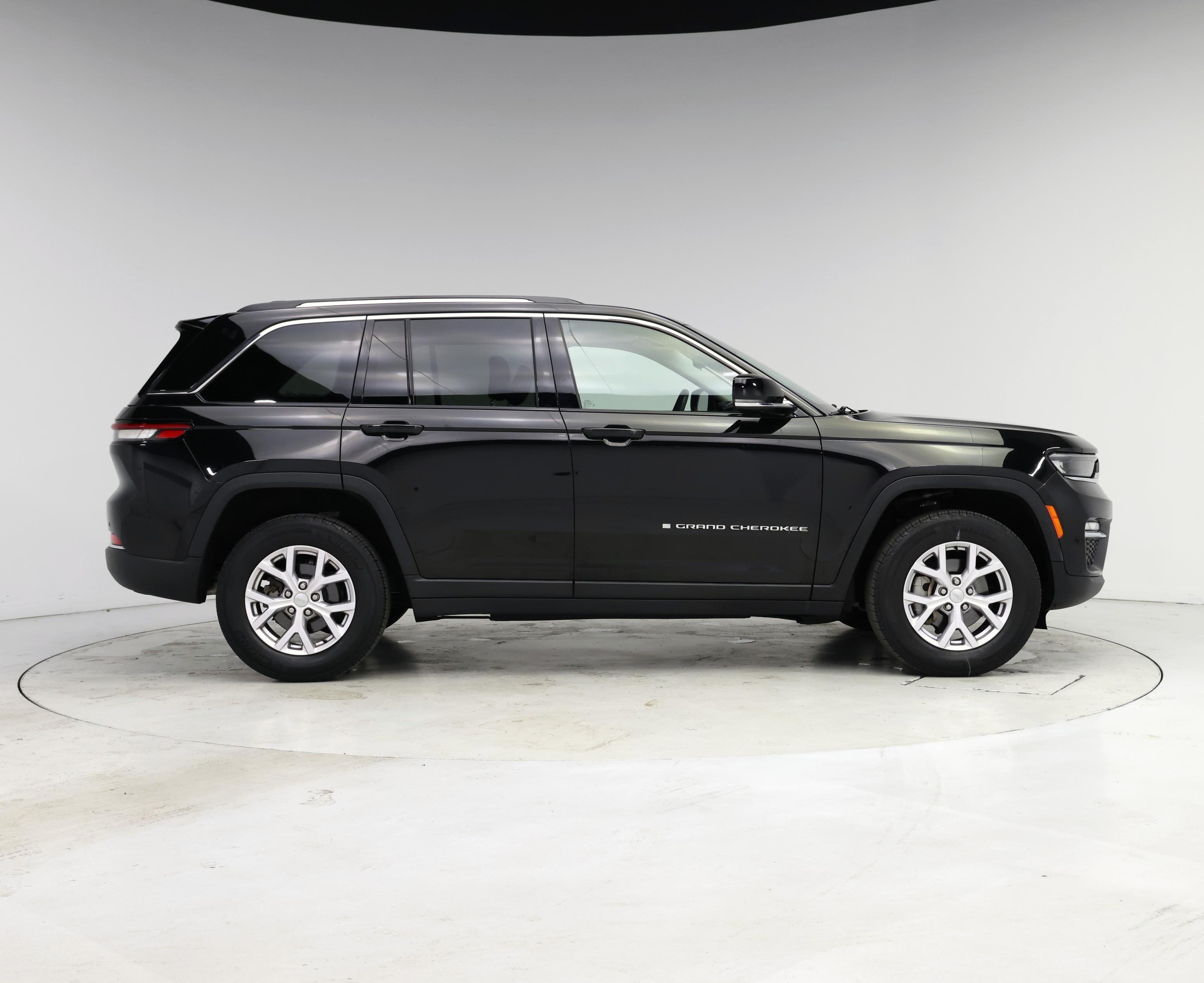 Thumbnail: 2022 Jeep Grand Cherokee - 7