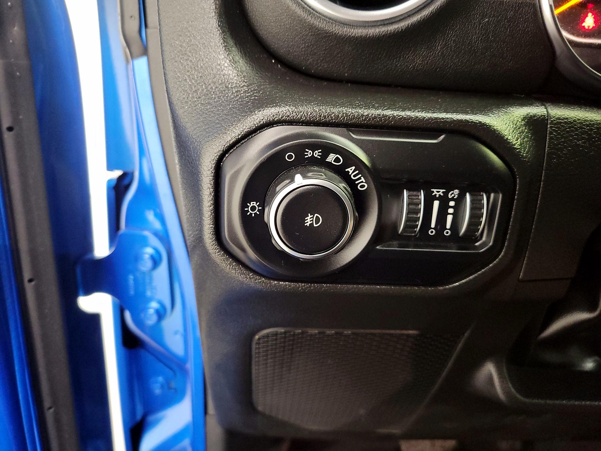 Thumbnail: 2022 Jeep Wrangler - 13