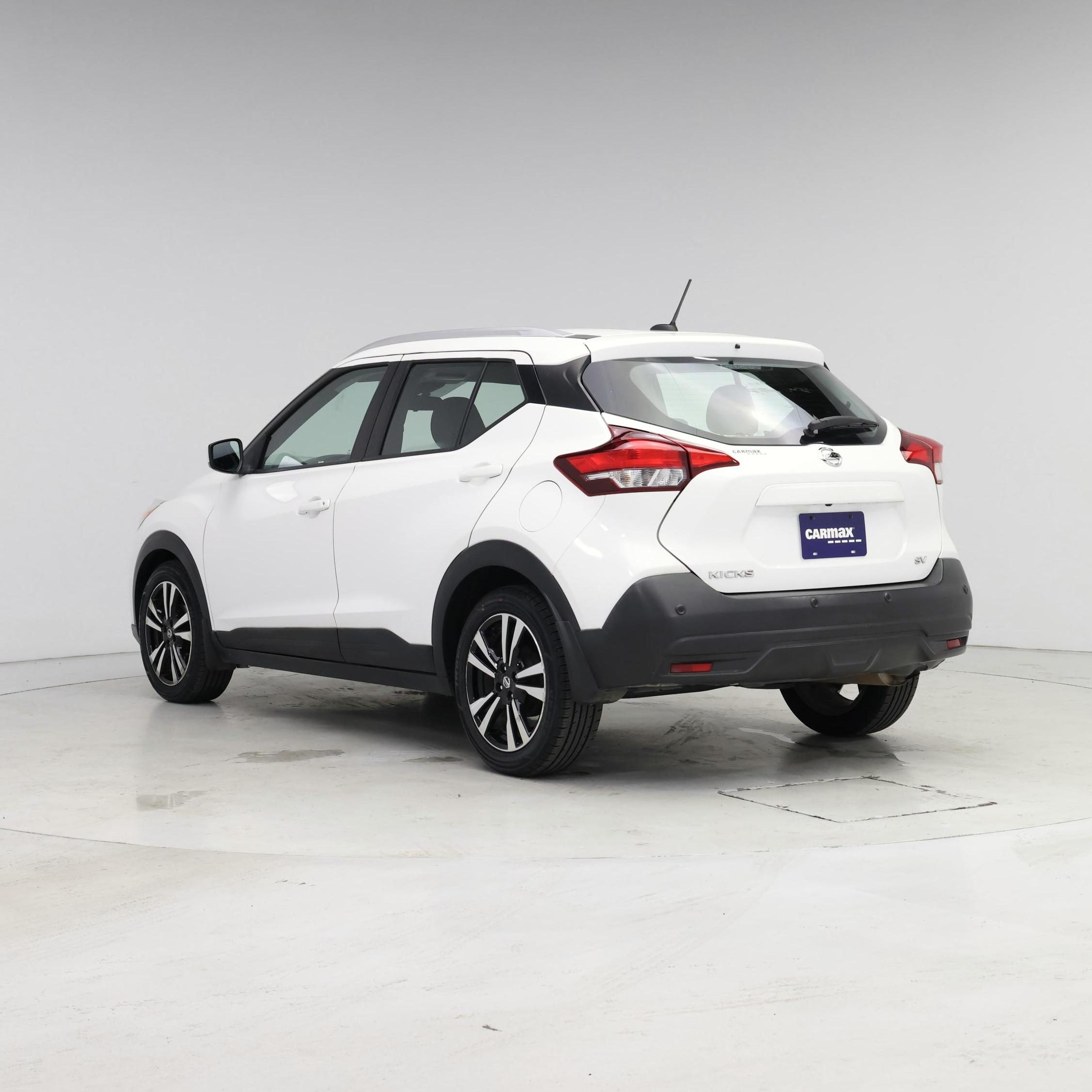 Thumbnail: 2020 Nissan Kicks - 2