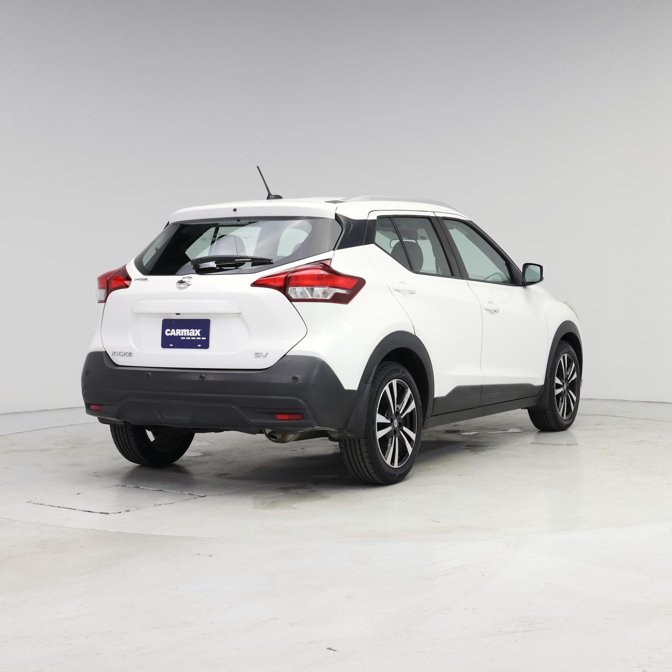 Thumbnail: 2020 Nissan Kicks - 8