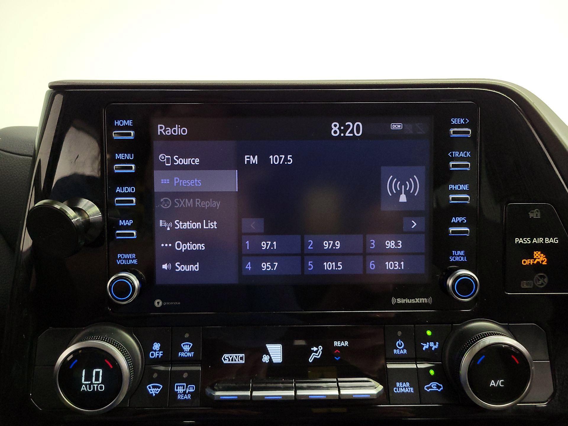 Thumbnail: 2021 Toyota Highlander - 15