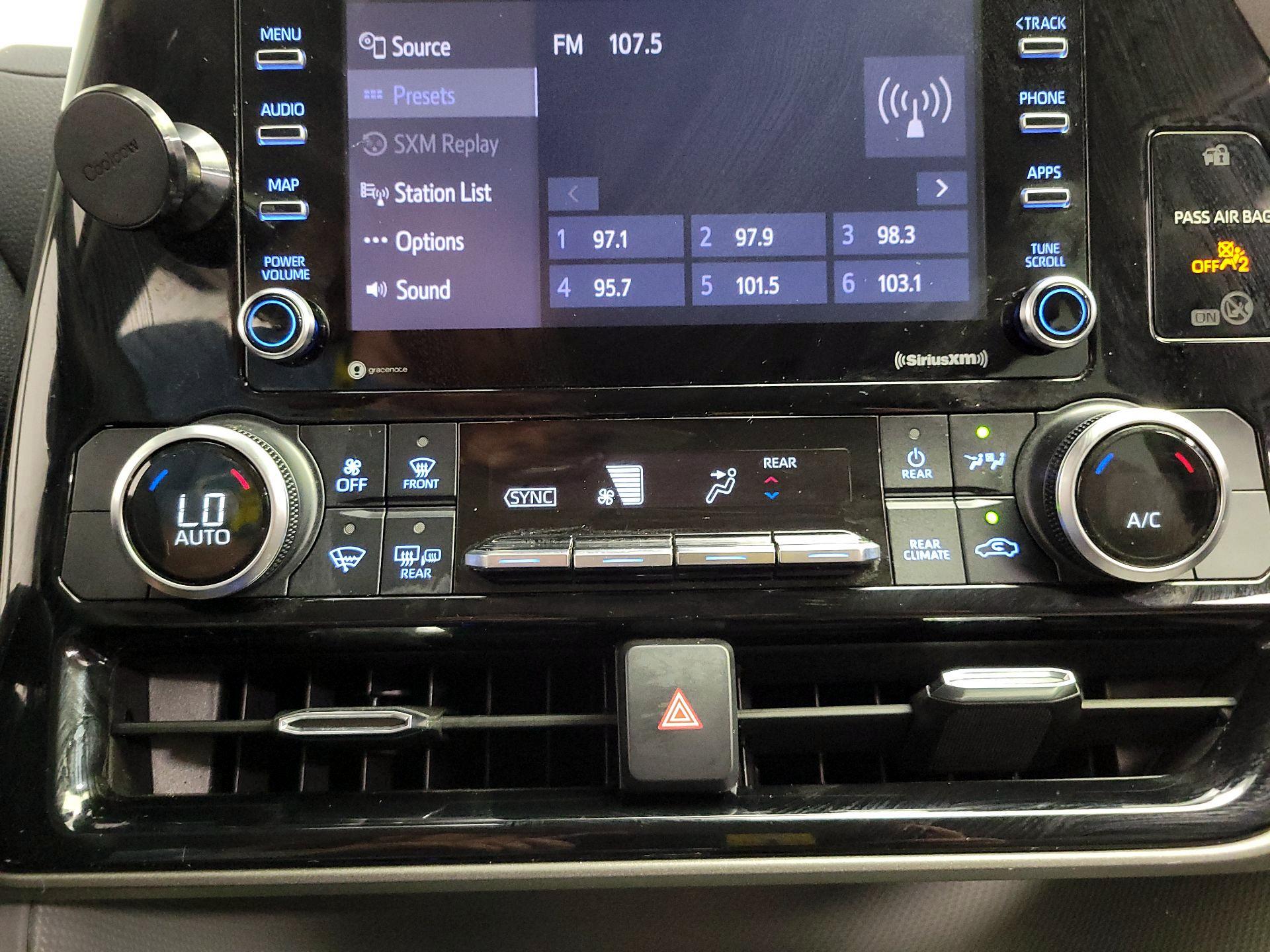 Thumbnail: 2021 Toyota Highlander - 16