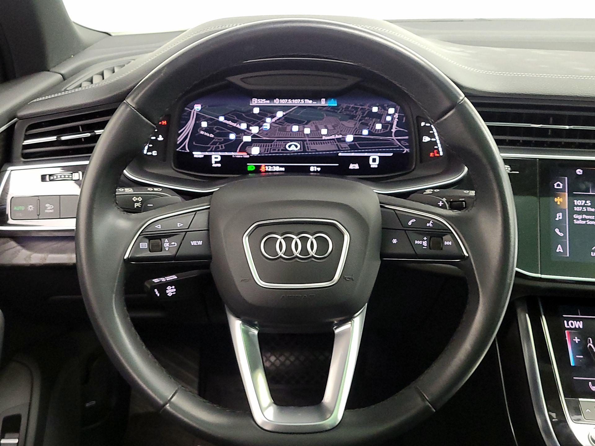 Thumbnail: 2023 Audi Q7 - 10