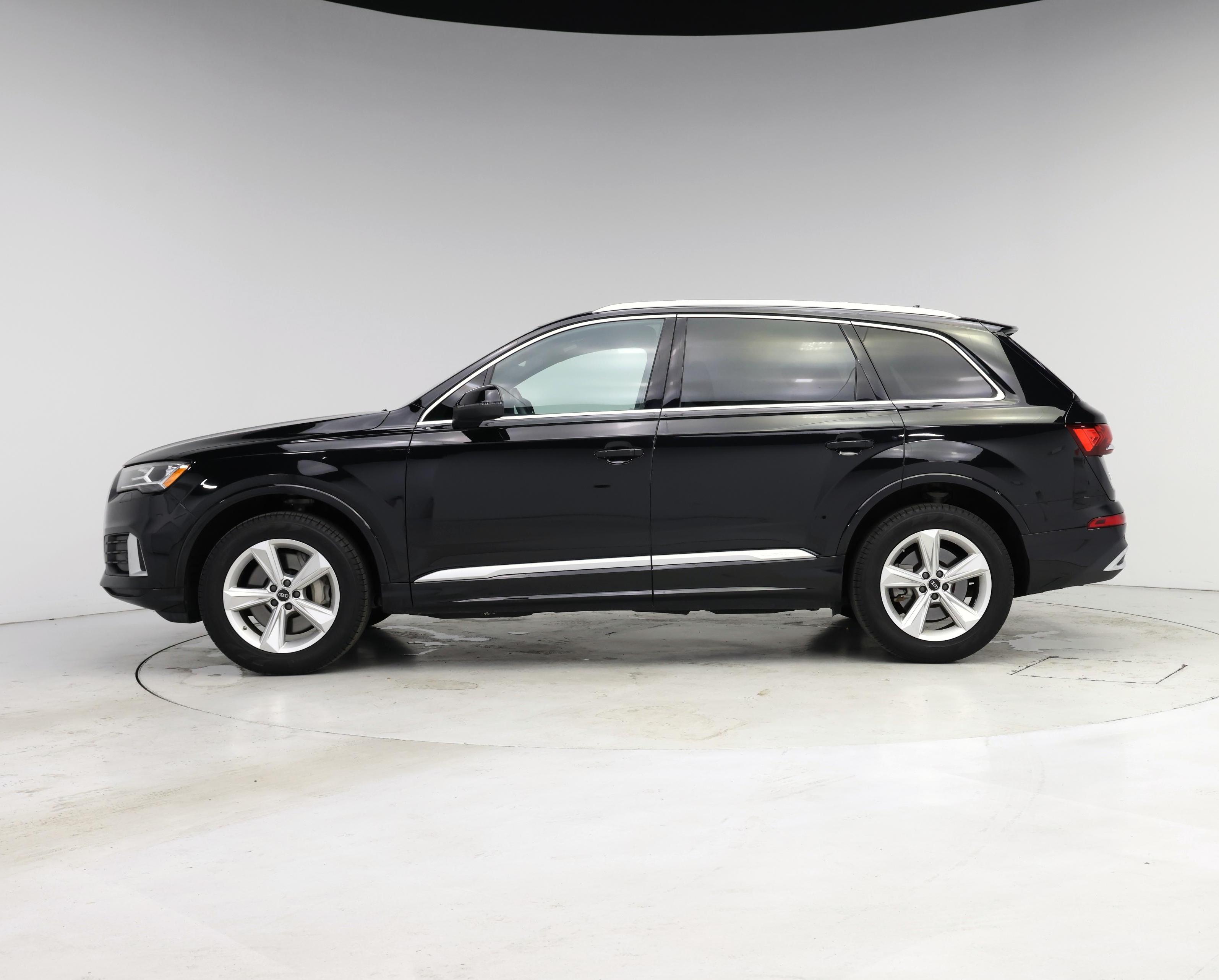 Thumbnail: 2023 Audi Q7 - 3