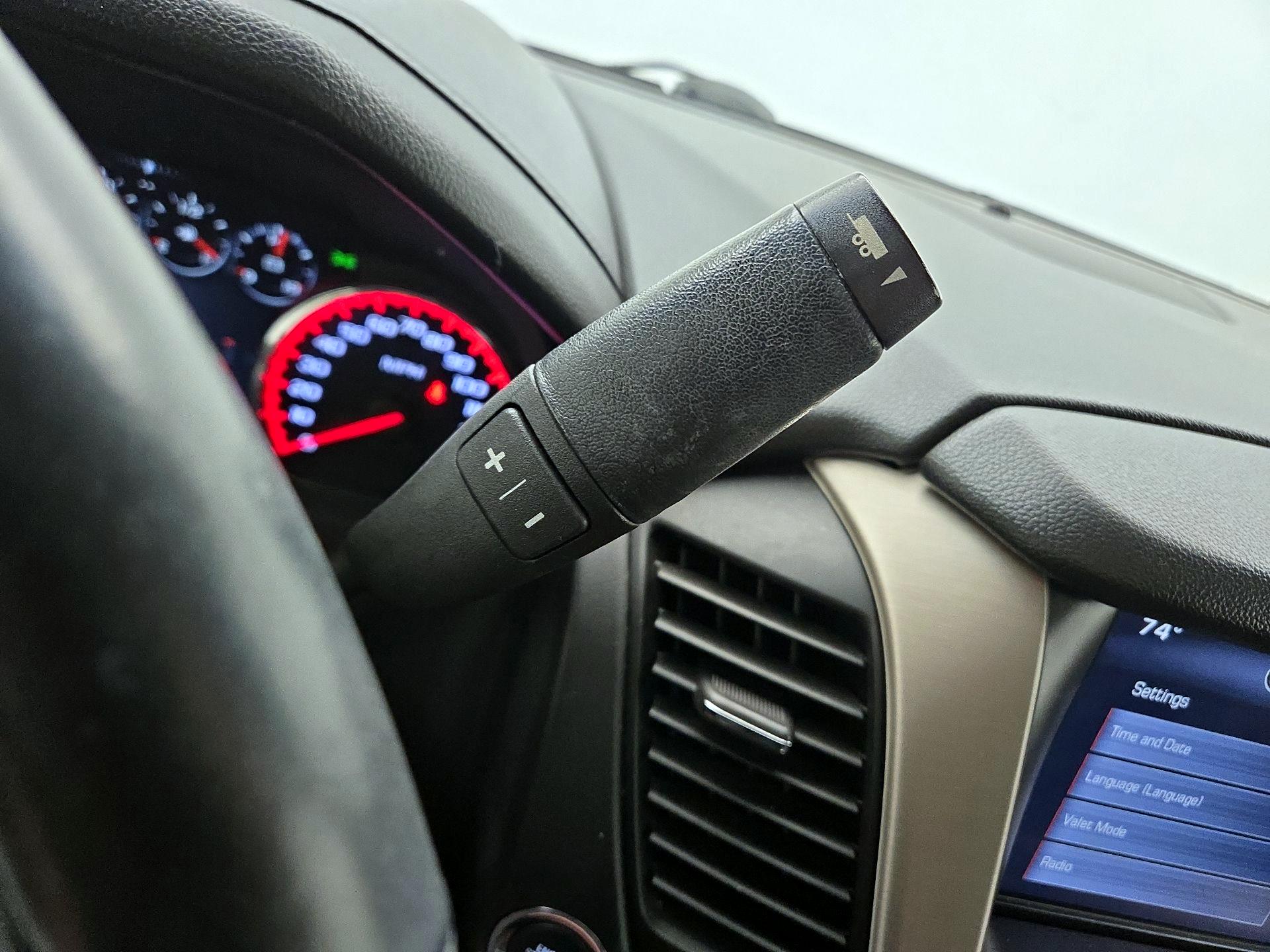 Thumbnail: 2015 GMC Yukon - 18