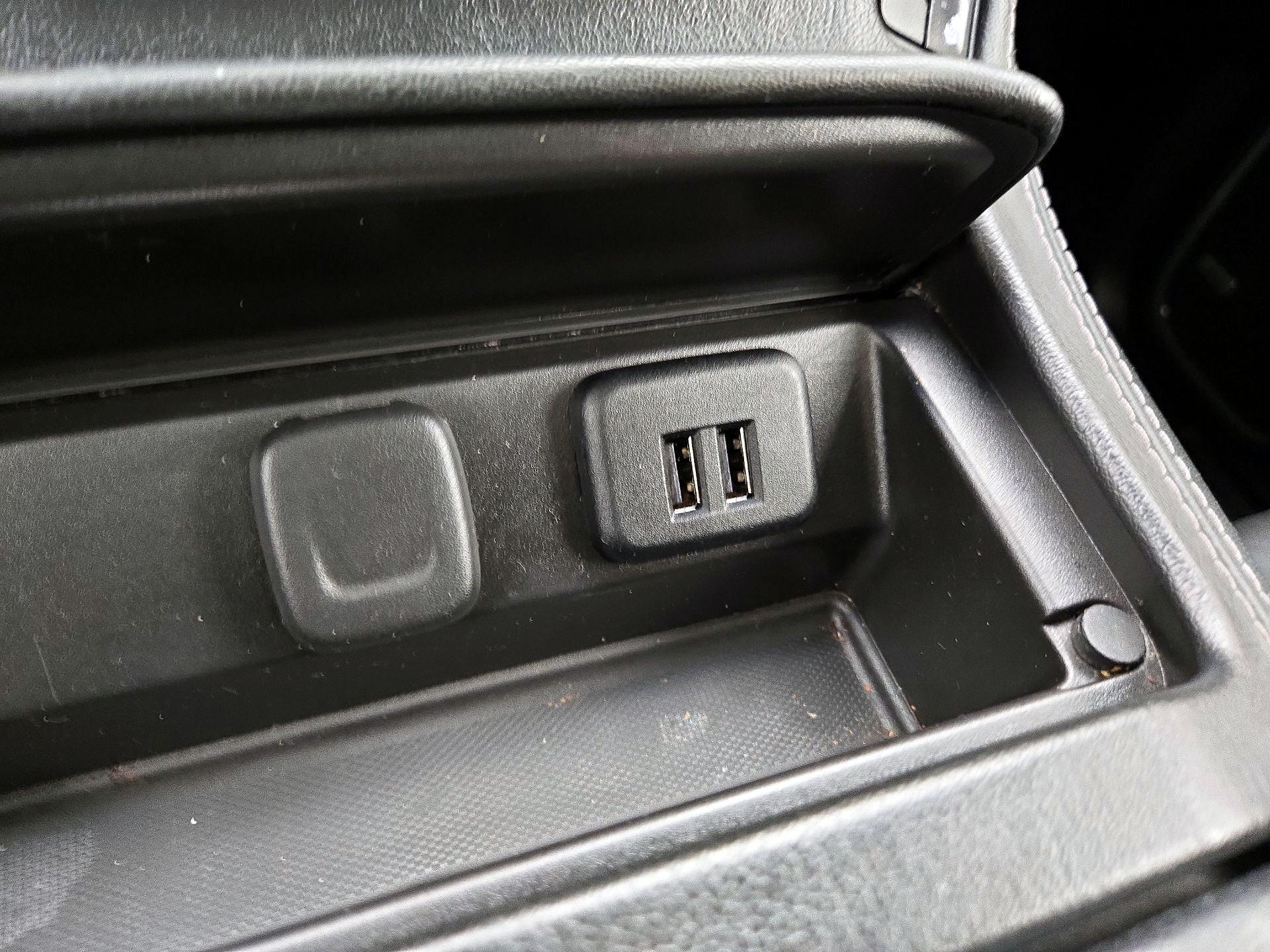 Thumbnail: 2015 GMC Yukon - 19