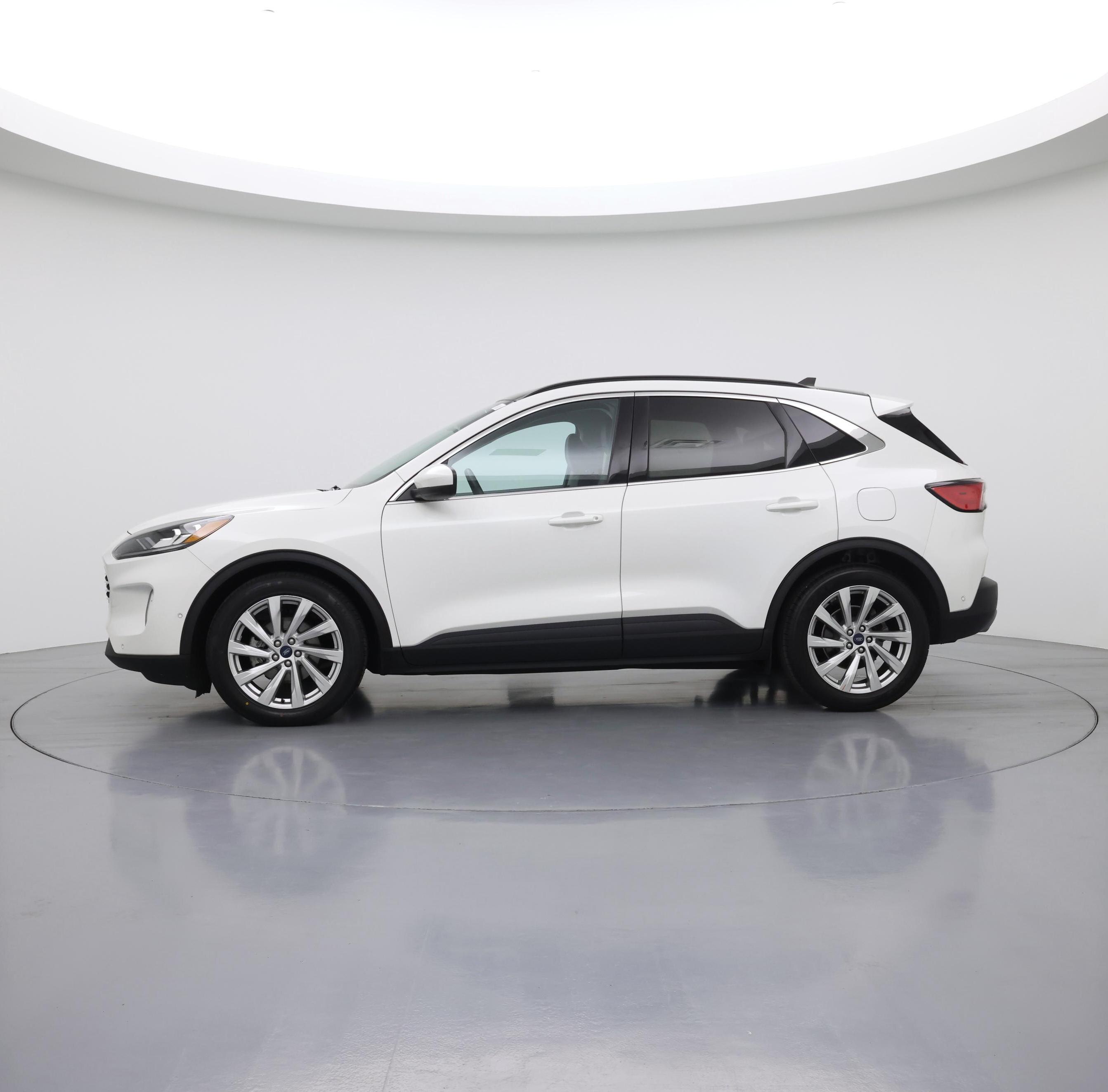 Thumbnail: 2021 Ford Escape - 3
