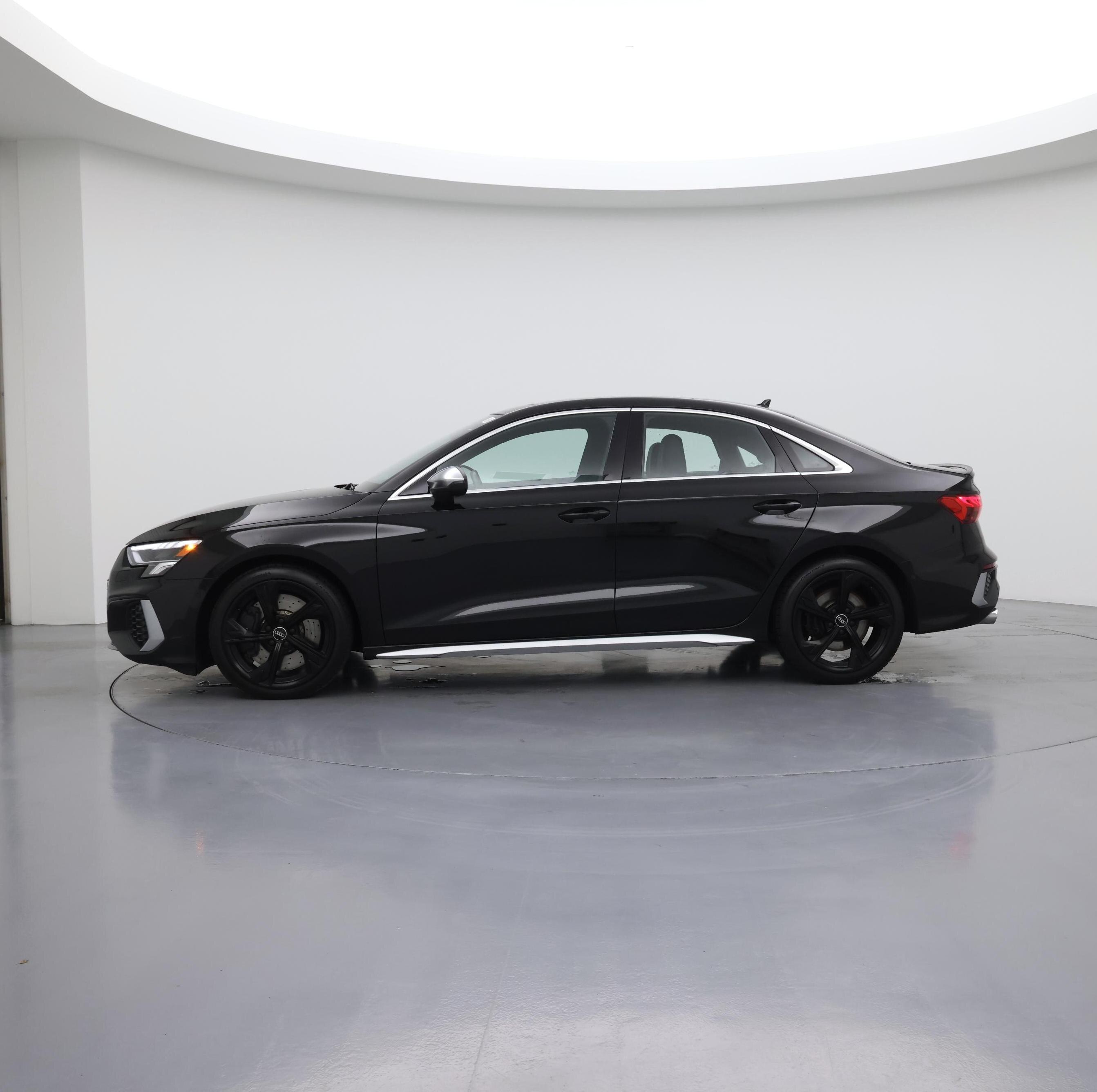 Thumbnail: 2022 Audi S3 - 3