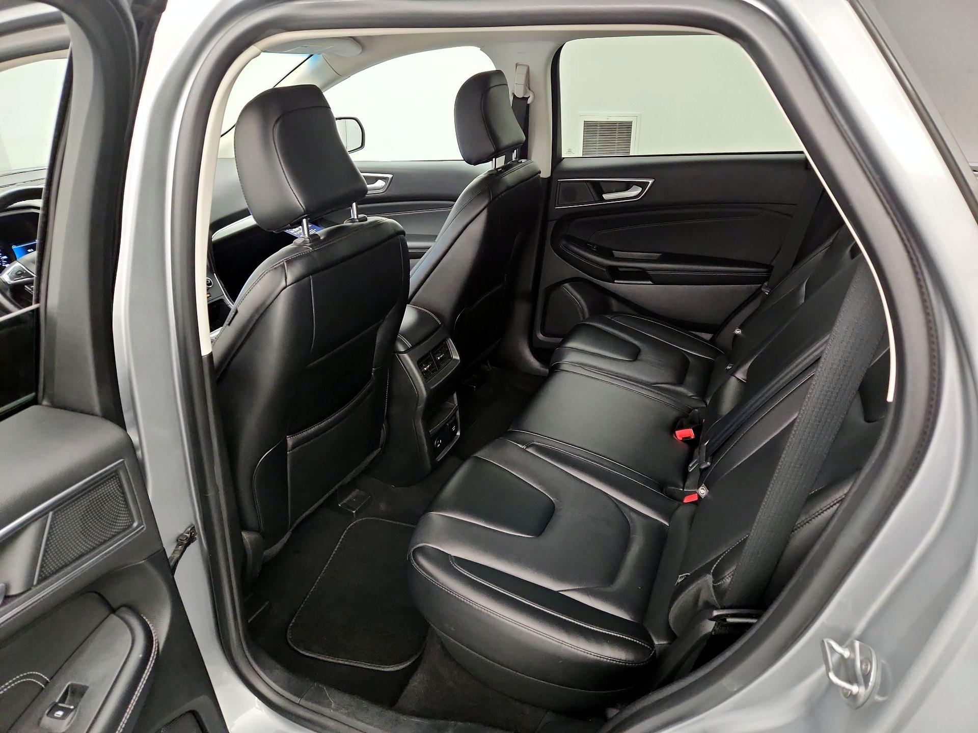 Thumbnail: 2022 Ford Edge - 19