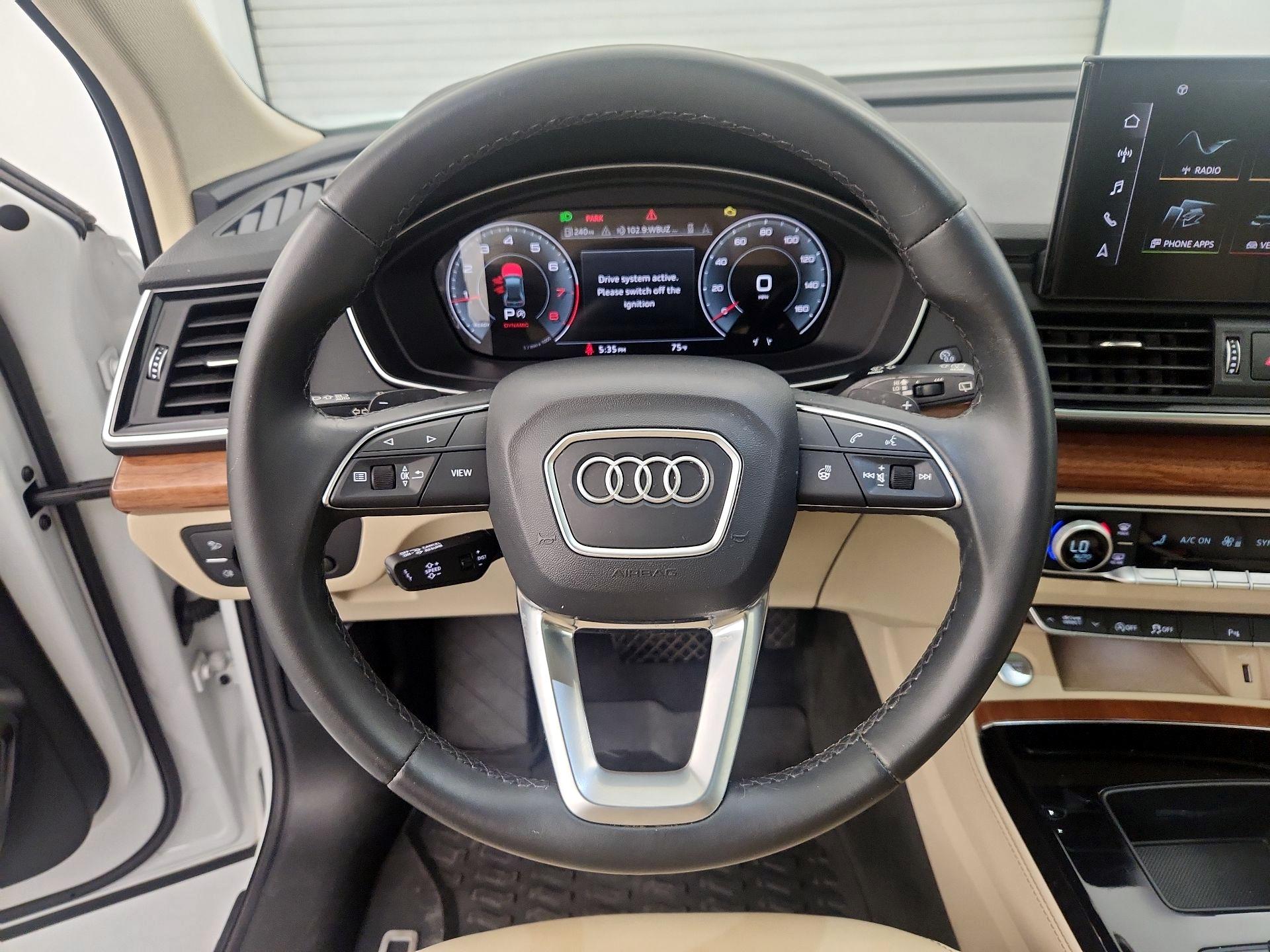 Thumbnail: 2022 Audi Q5 - 10