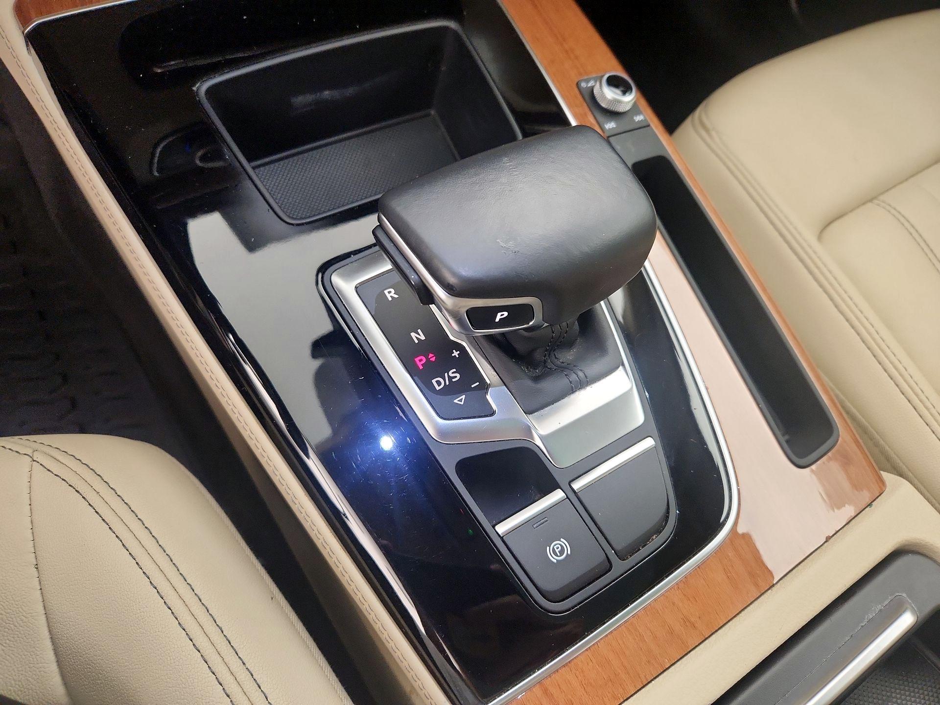 Thumbnail: 2022 Audi Q5 - 18