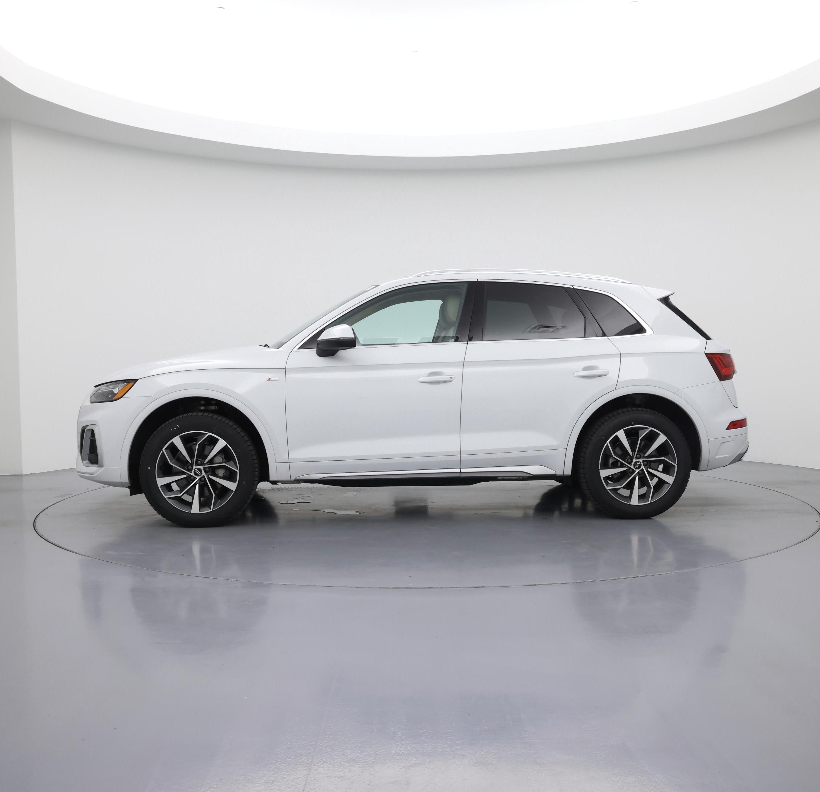 Thumbnail: 2022 Audi Q5 - 3
