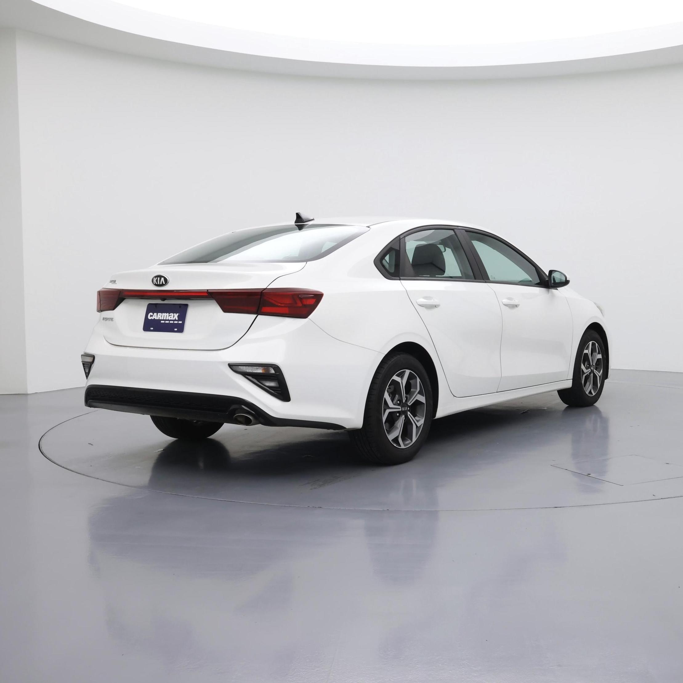 Thumbnail: 2021 Kia Forte - 8