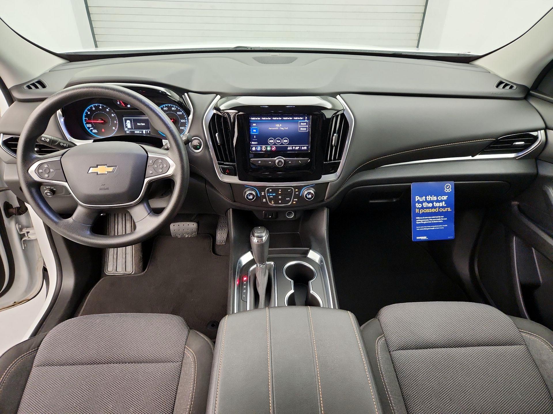 Thumbnail: 2020 Chevrolet Traverse - 9