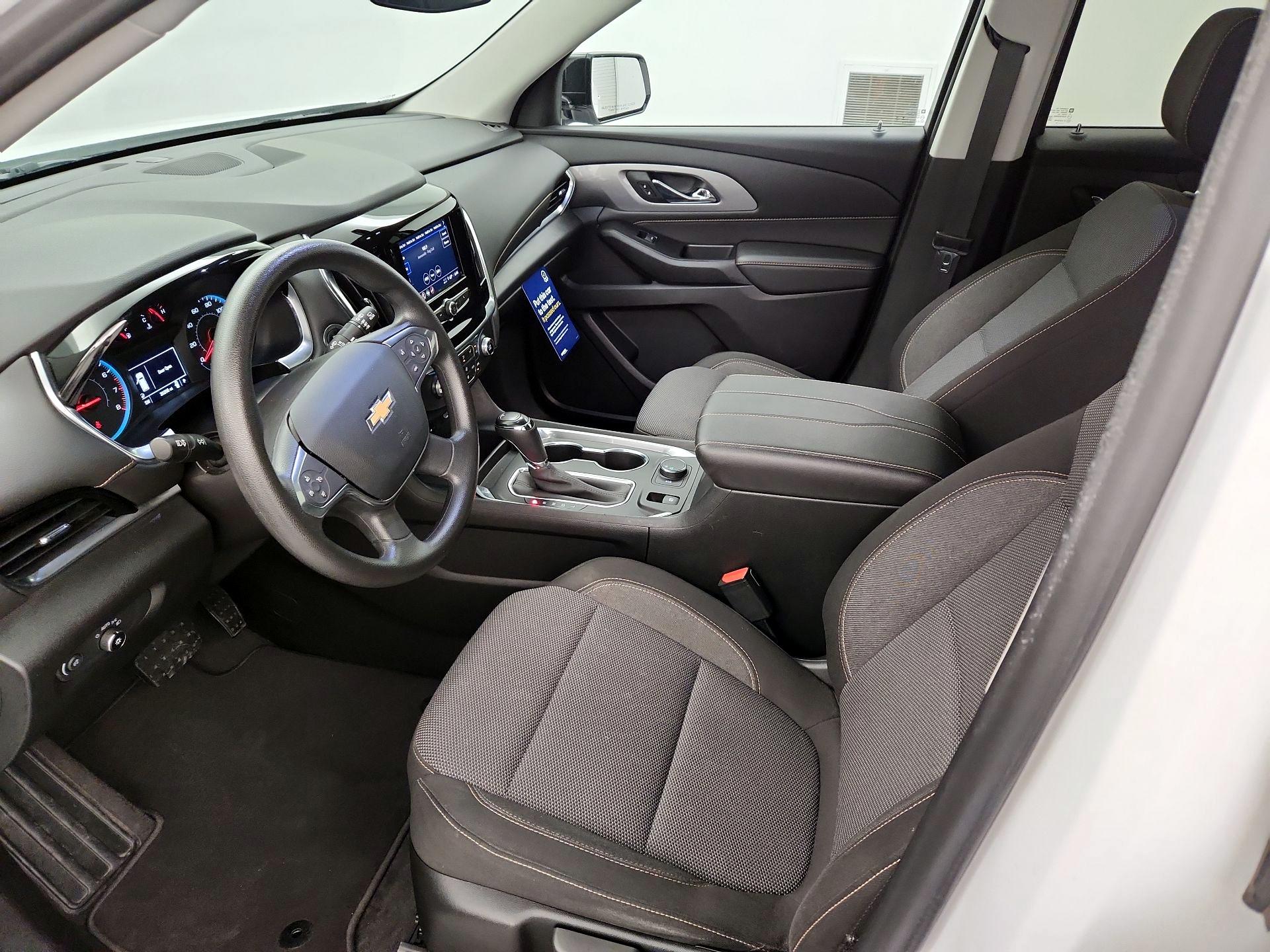 Thumbnail: 2020 Chevrolet Traverse - 11