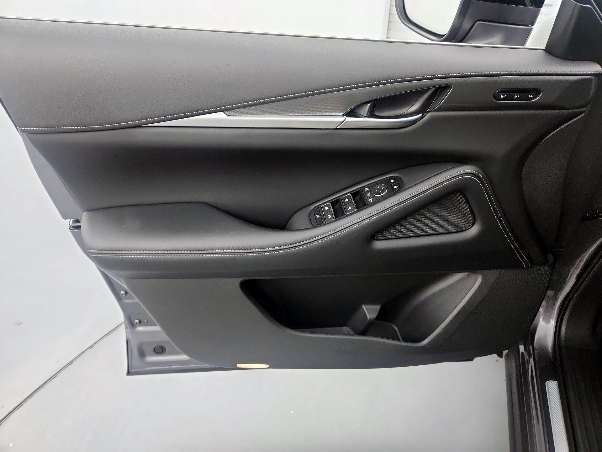 Thumbnail: 2024 INFINITI QX60 - 12