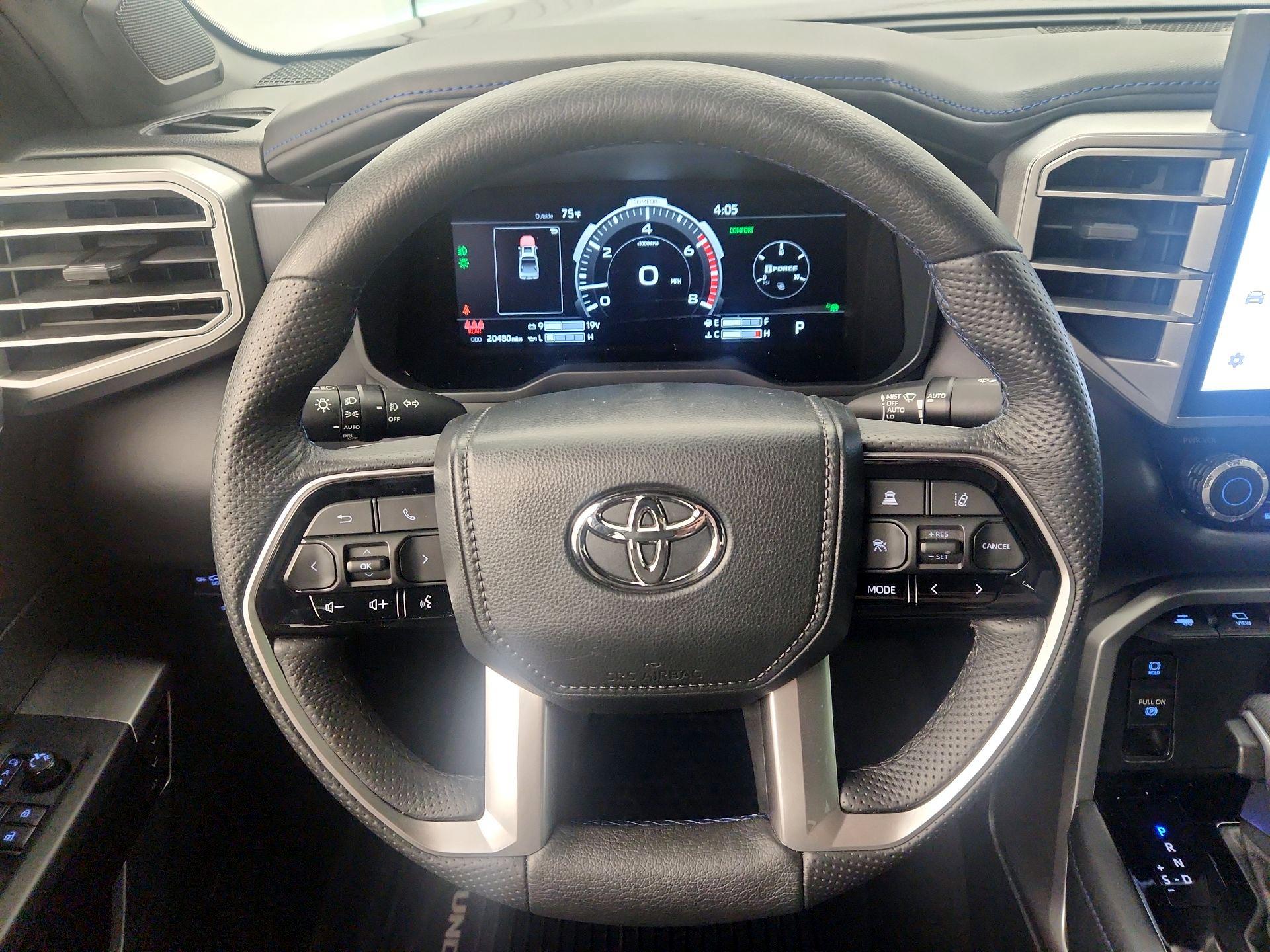 Thumbnail: 2022 Toyota Tundra - 10