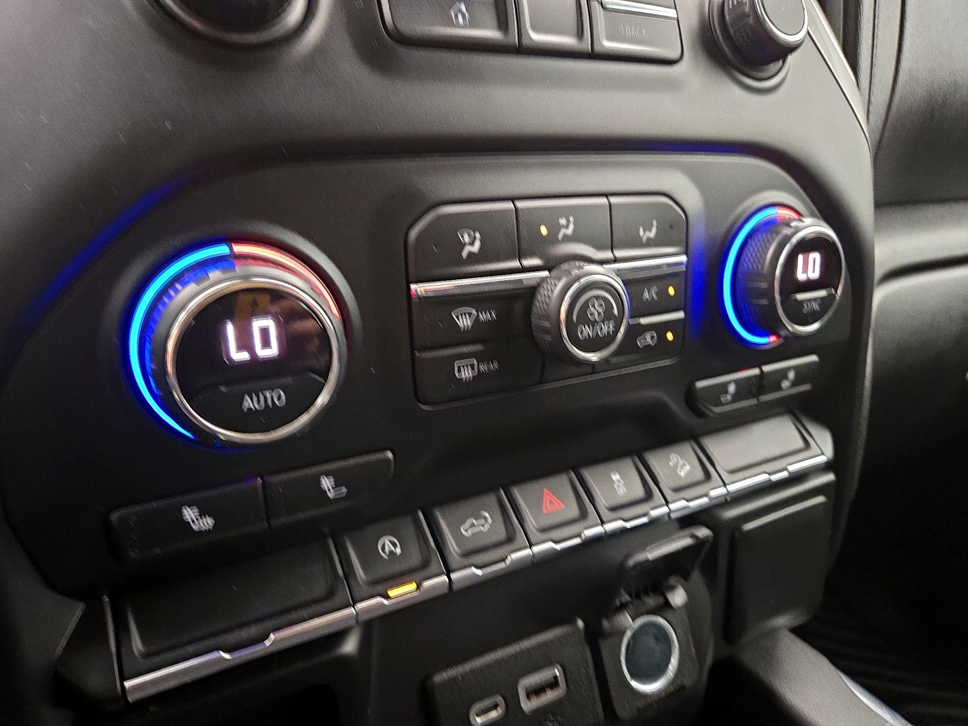 Thumbnail: 2020 Chevrolet Silverado 1500 - 16