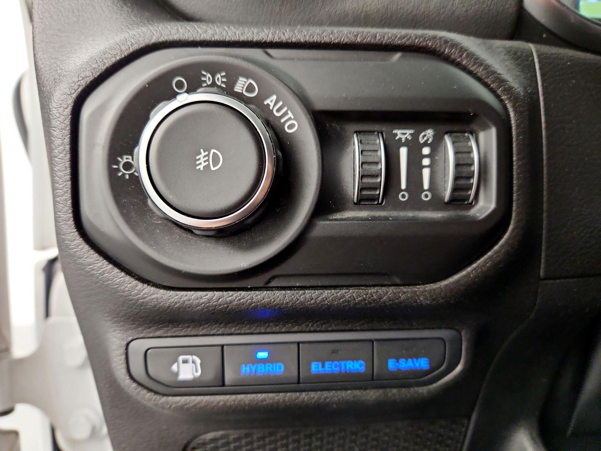 Thumbnail: 2021 Jeep Wrangler - 13