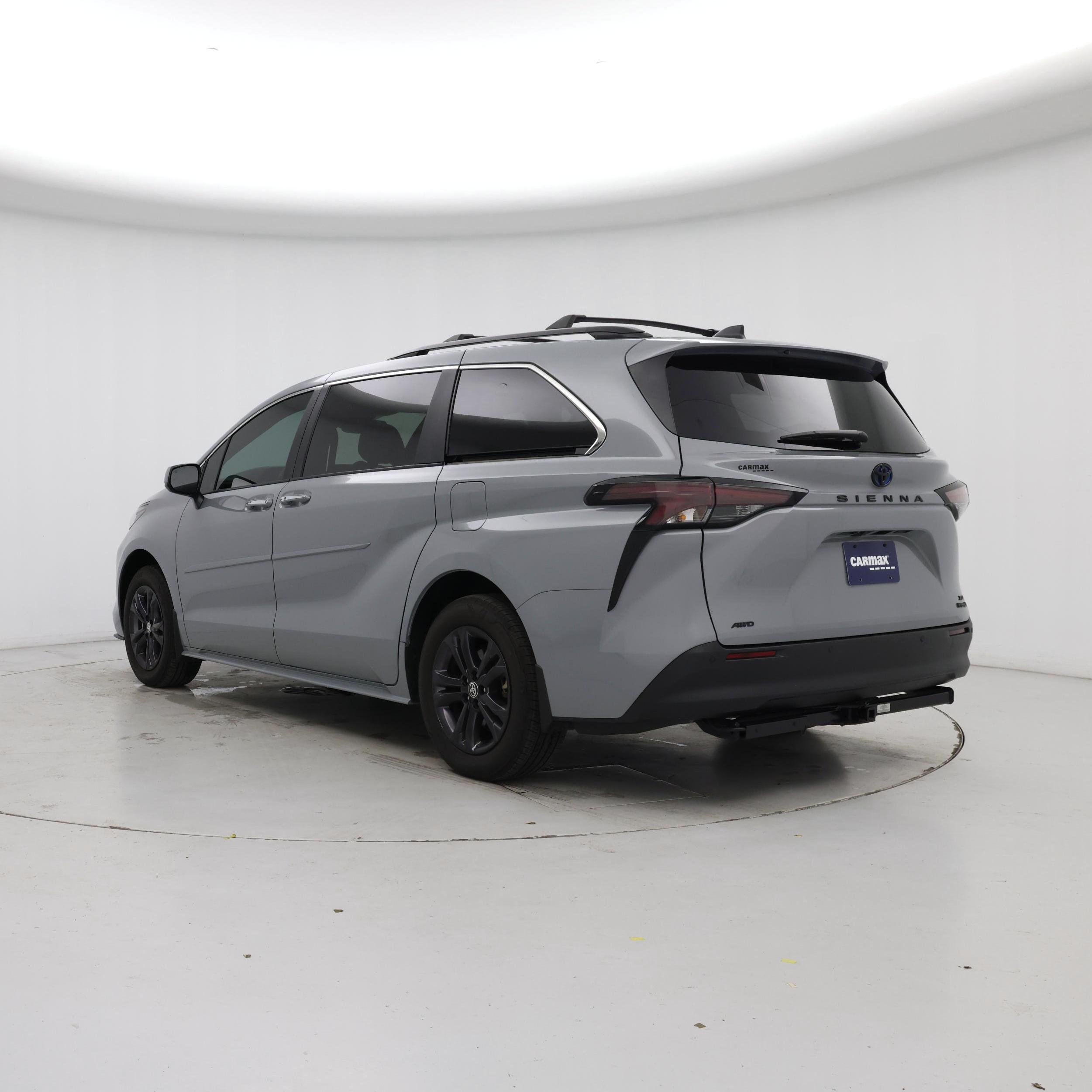 Thumbnail: 2024 Toyota Sienna - 2