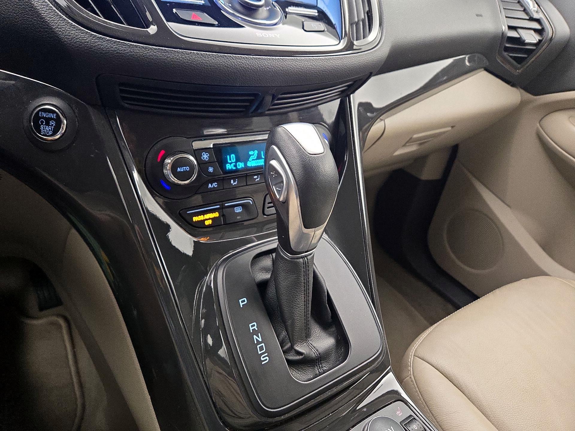 Thumbnail: 2016 Ford Escape - 16