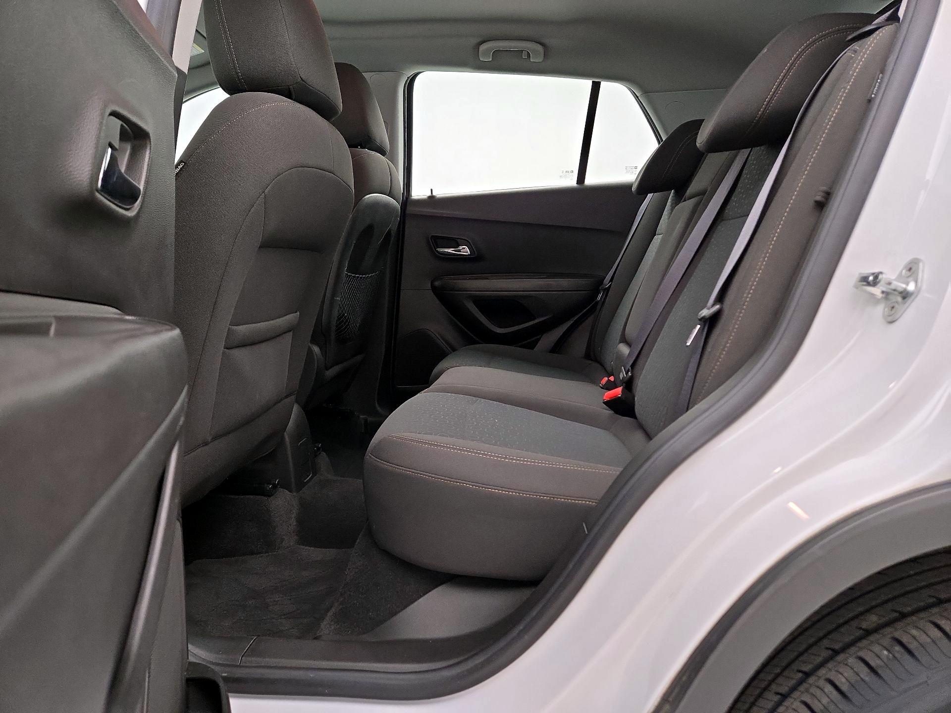 Thumbnail: 2018 Chevrolet Trax - 19