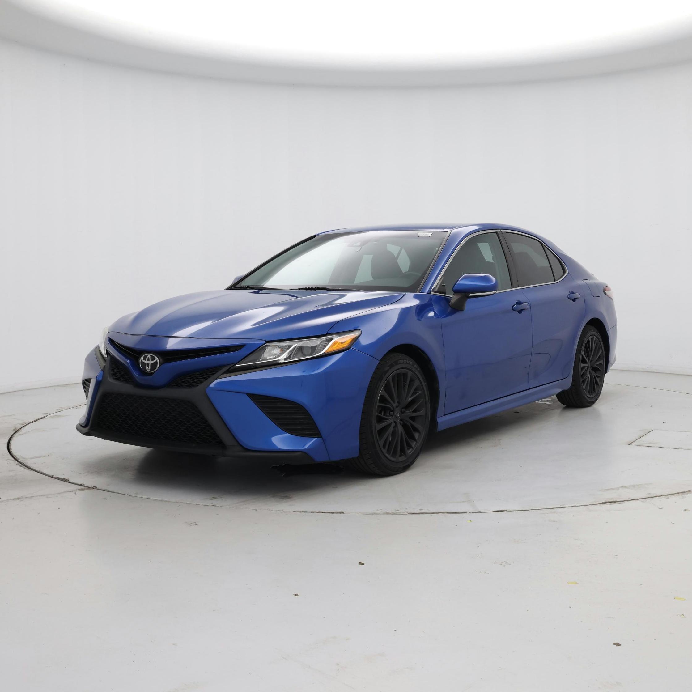 Thumbnail: 2018 Toyota Camry - 4