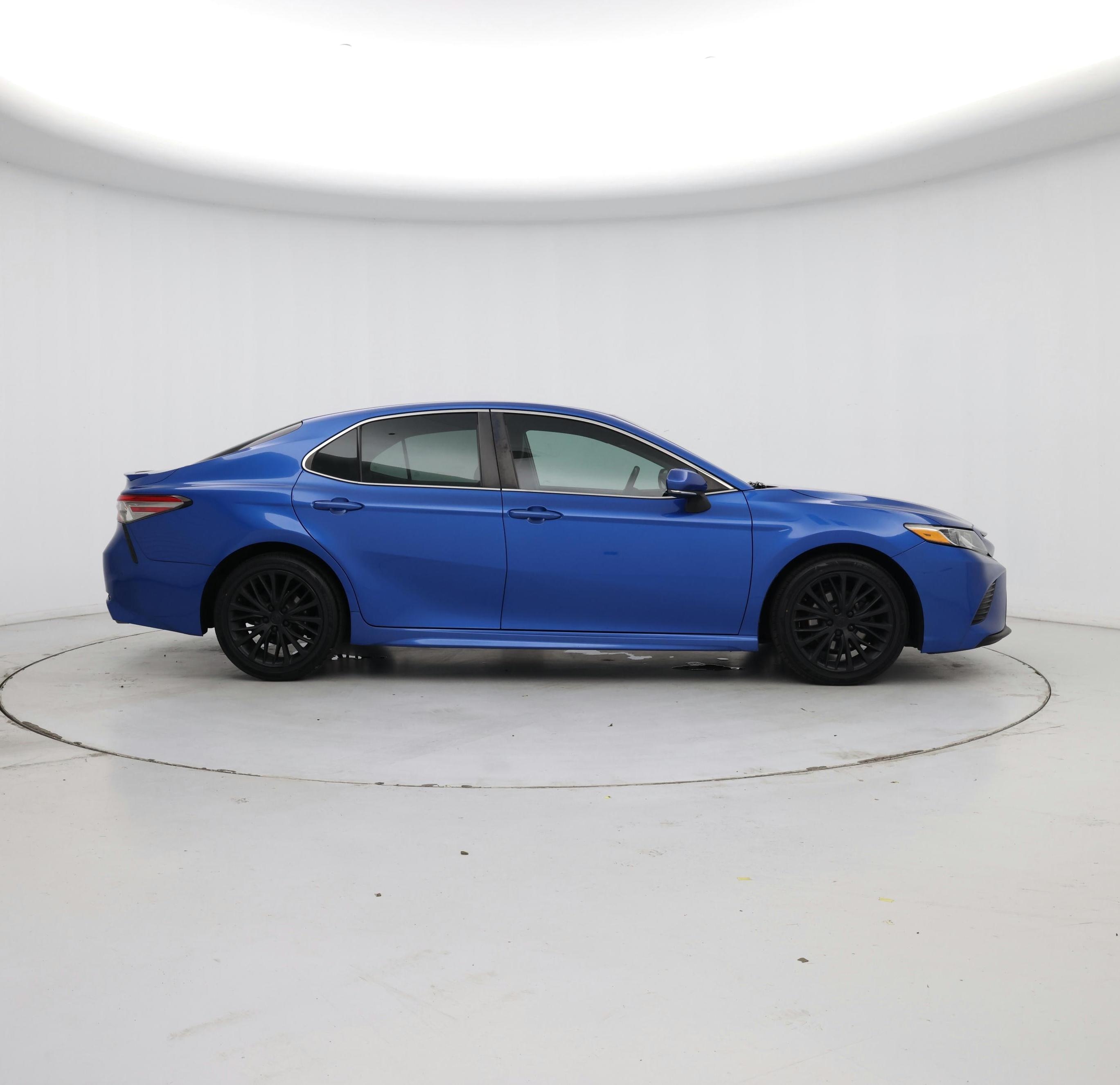 Thumbnail: 2018 Toyota Camry - 7