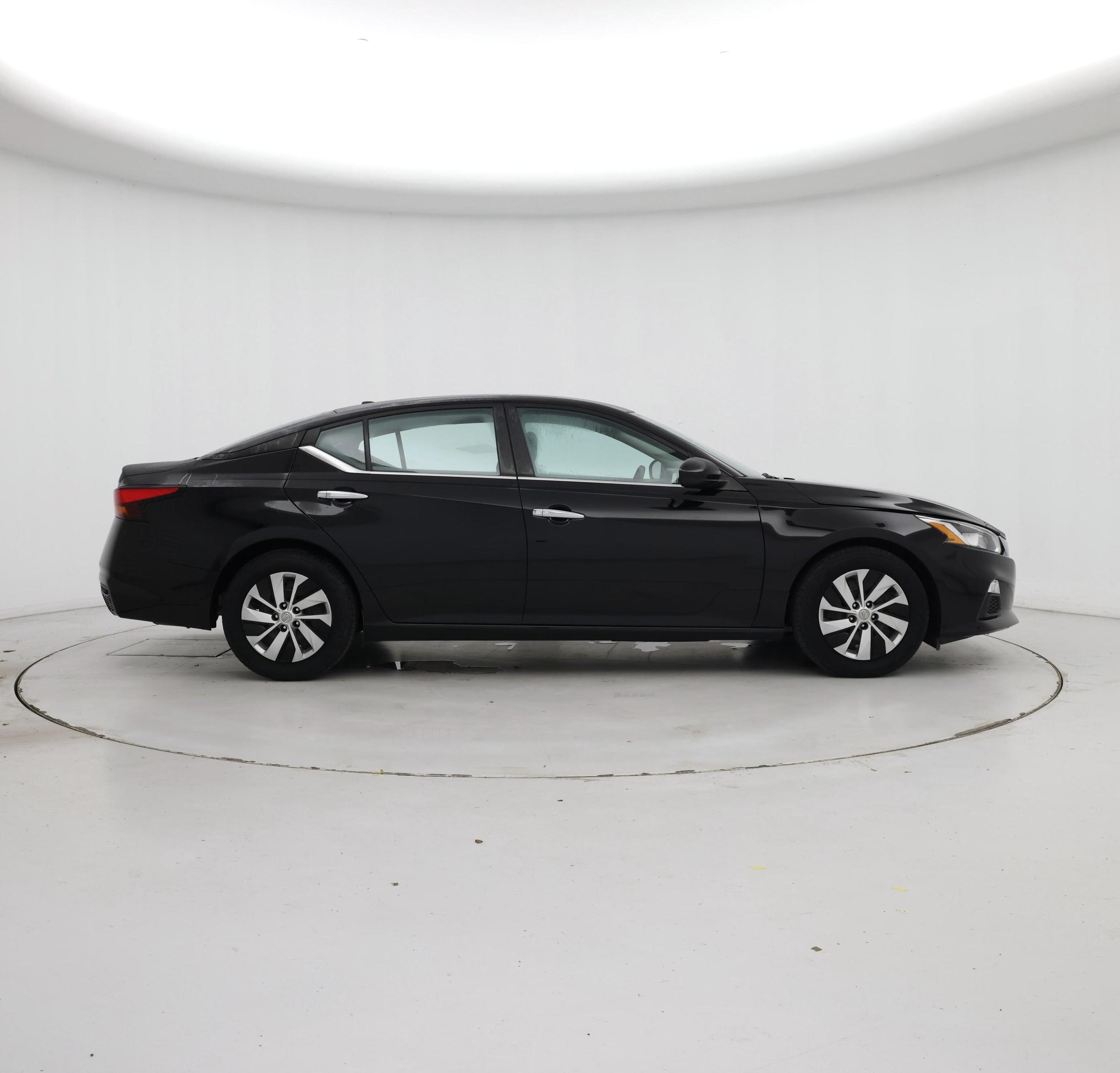 Thumbnail: 2020 Nissan Altima - 7