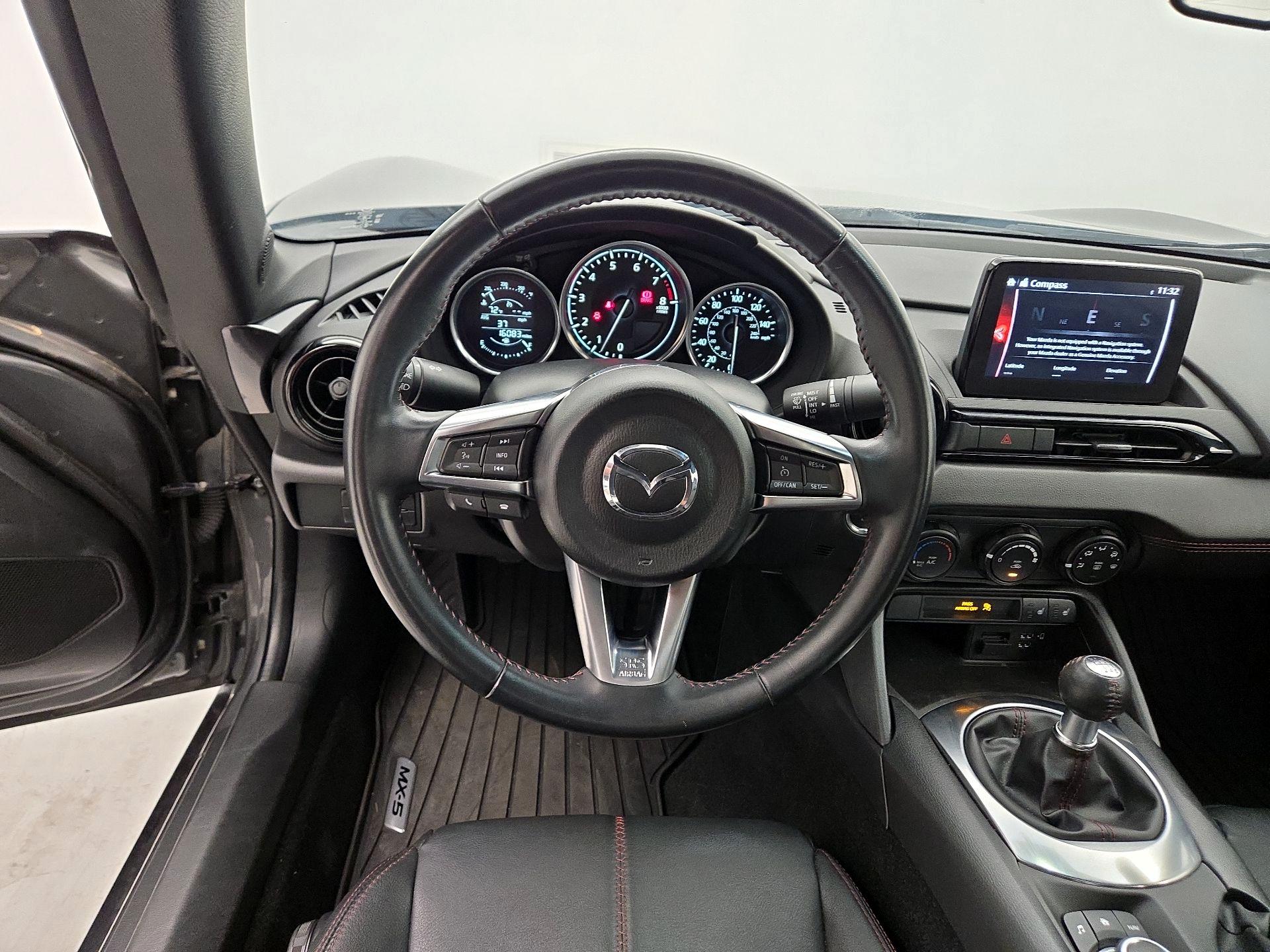 Thumbnail: 2019 Mazda MX-5 Miata - 10