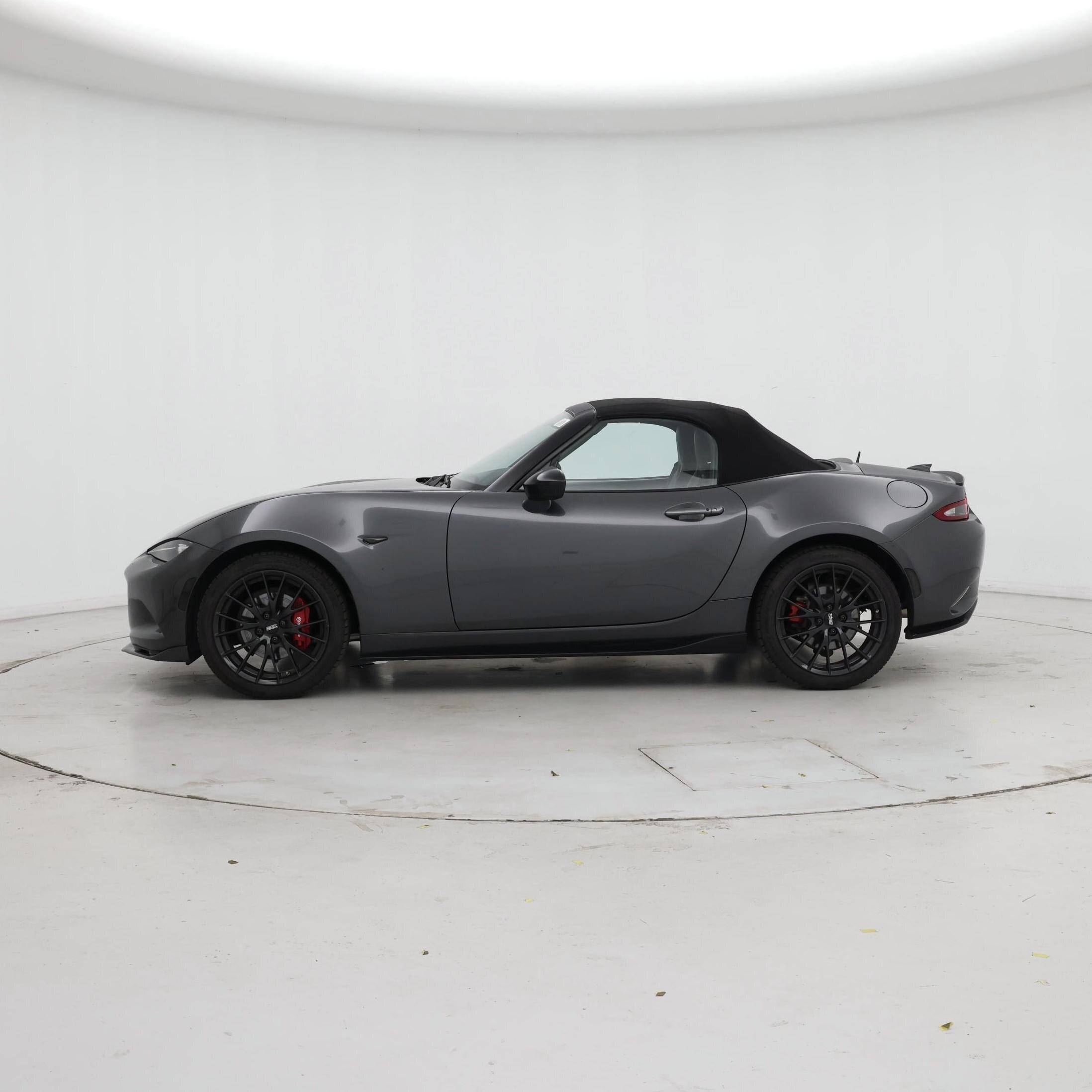 Thumbnail: 2019 Mazda MX-5 Miata - 3