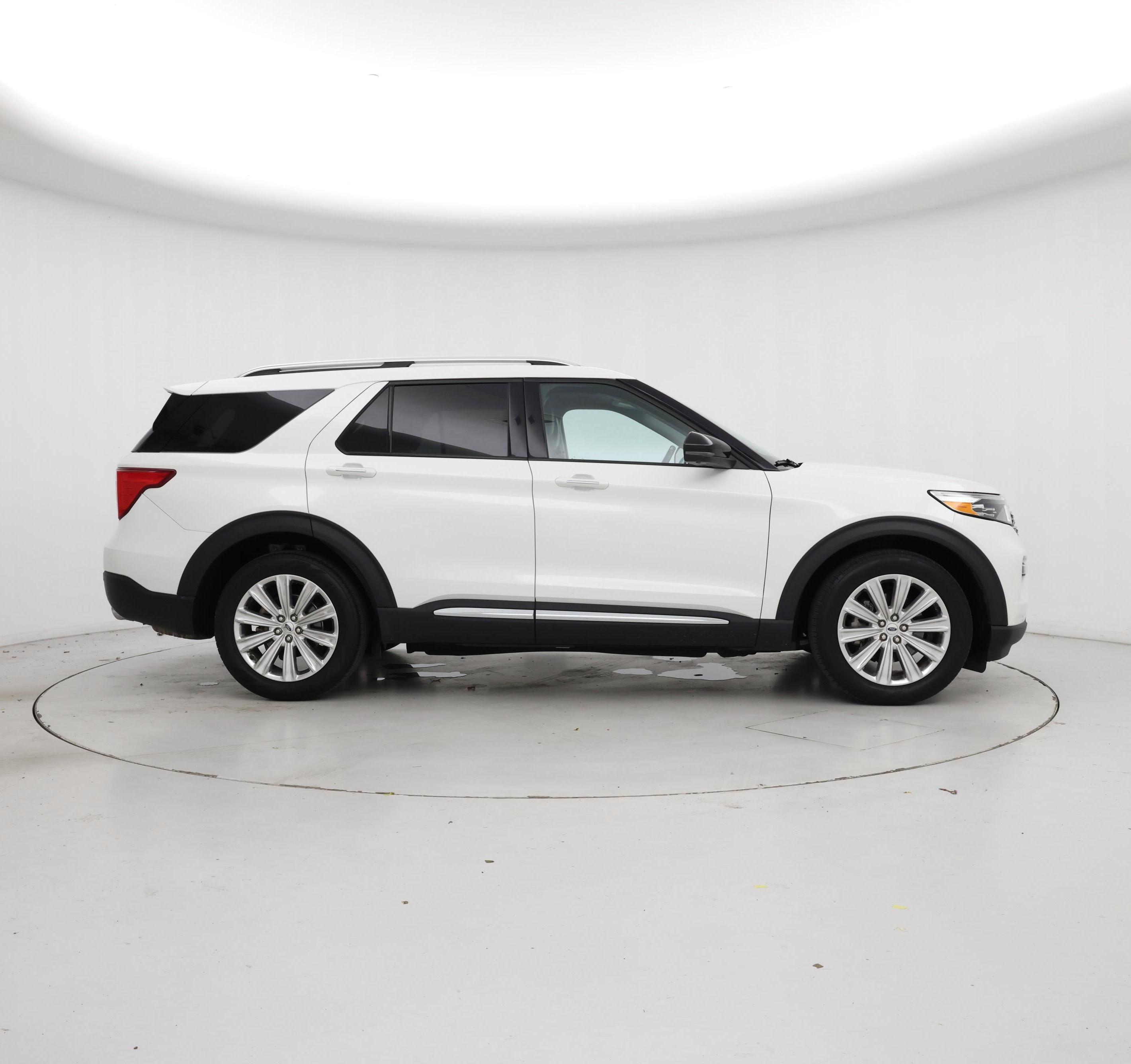 Thumbnail: 2022 Ford Explorer - 7