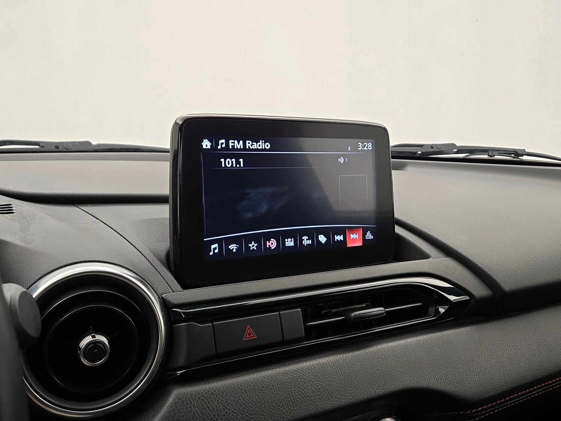 Thumbnail: 2018 Mazda MX-5 Miata - 14