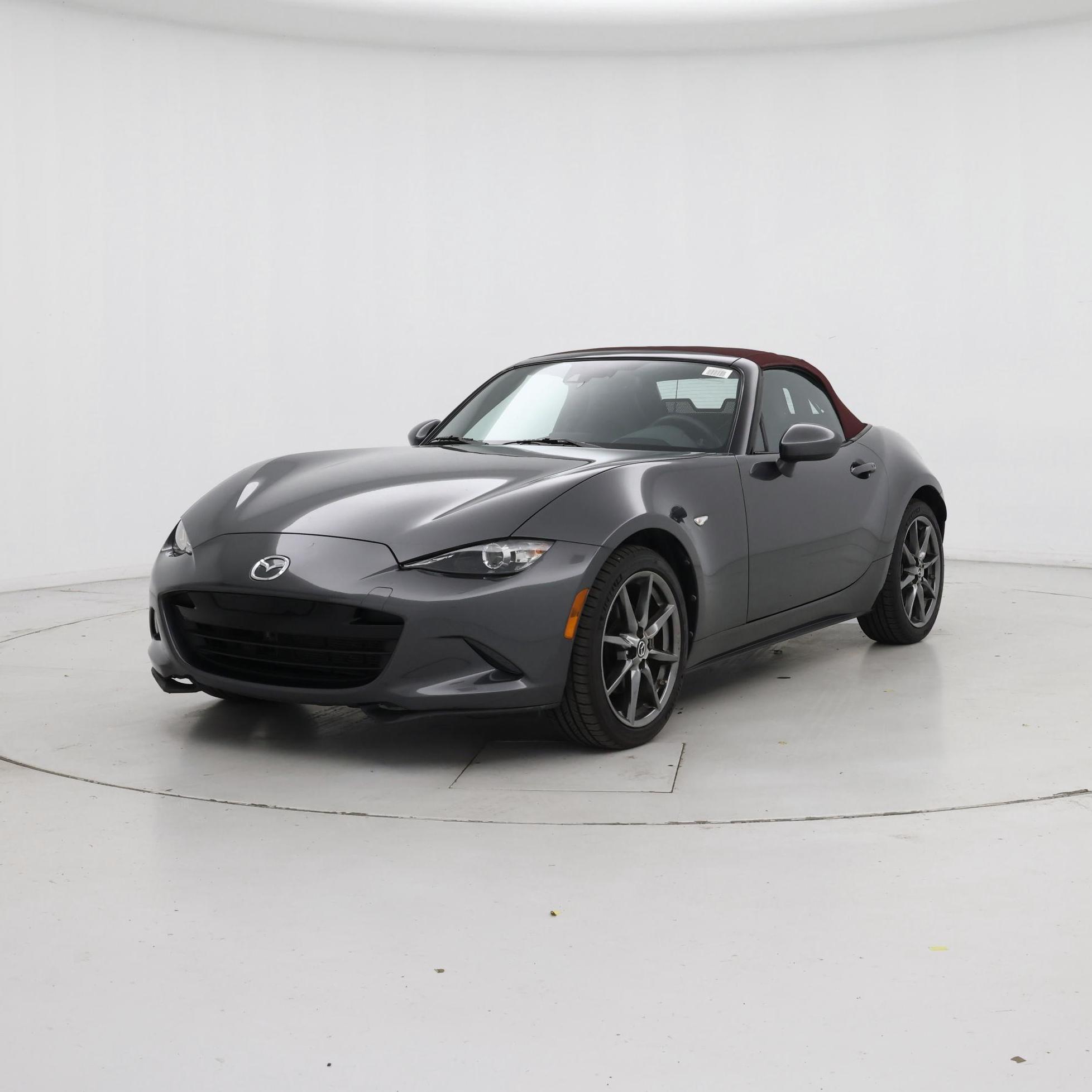 Thumbnail: 2018 Mazda MX-5 Miata - 4