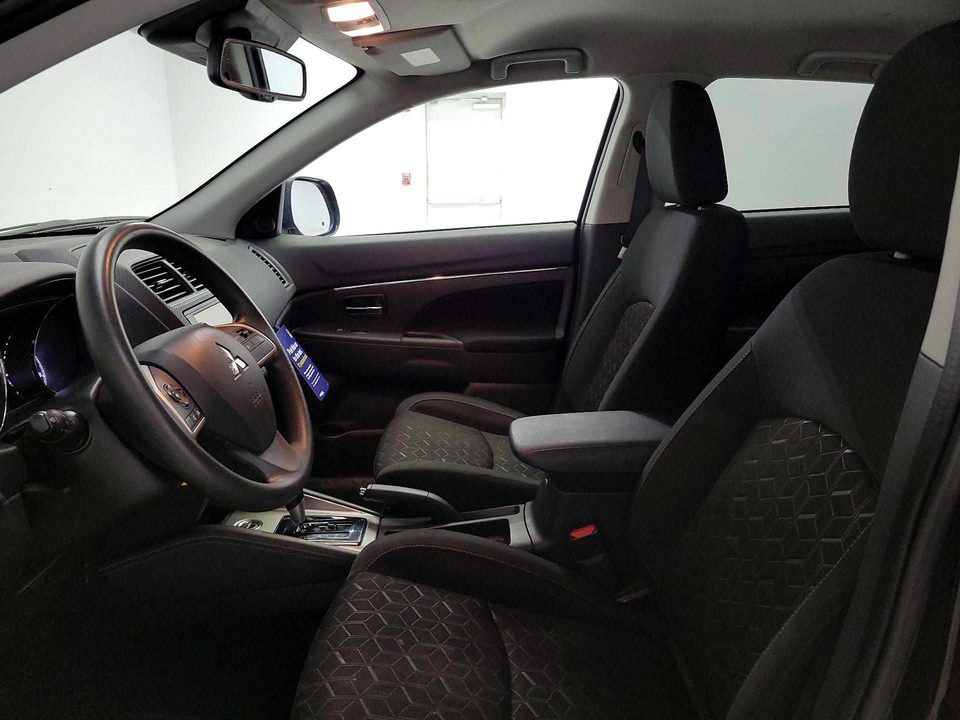 Thumbnail: 2023 Mitsubishi Outlander Sport - 11