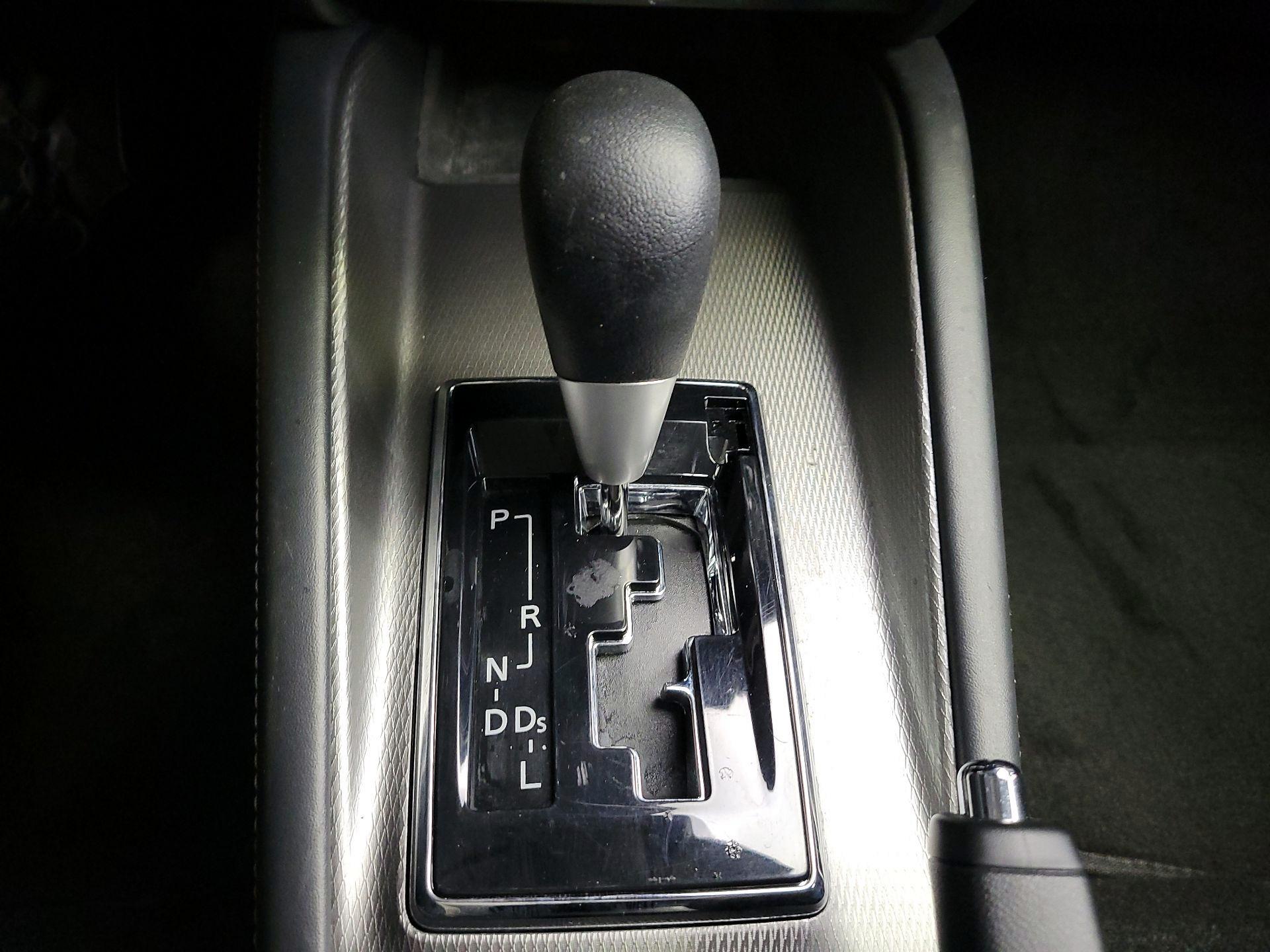 Thumbnail: 2023 Mitsubishi Outlander Sport - 17