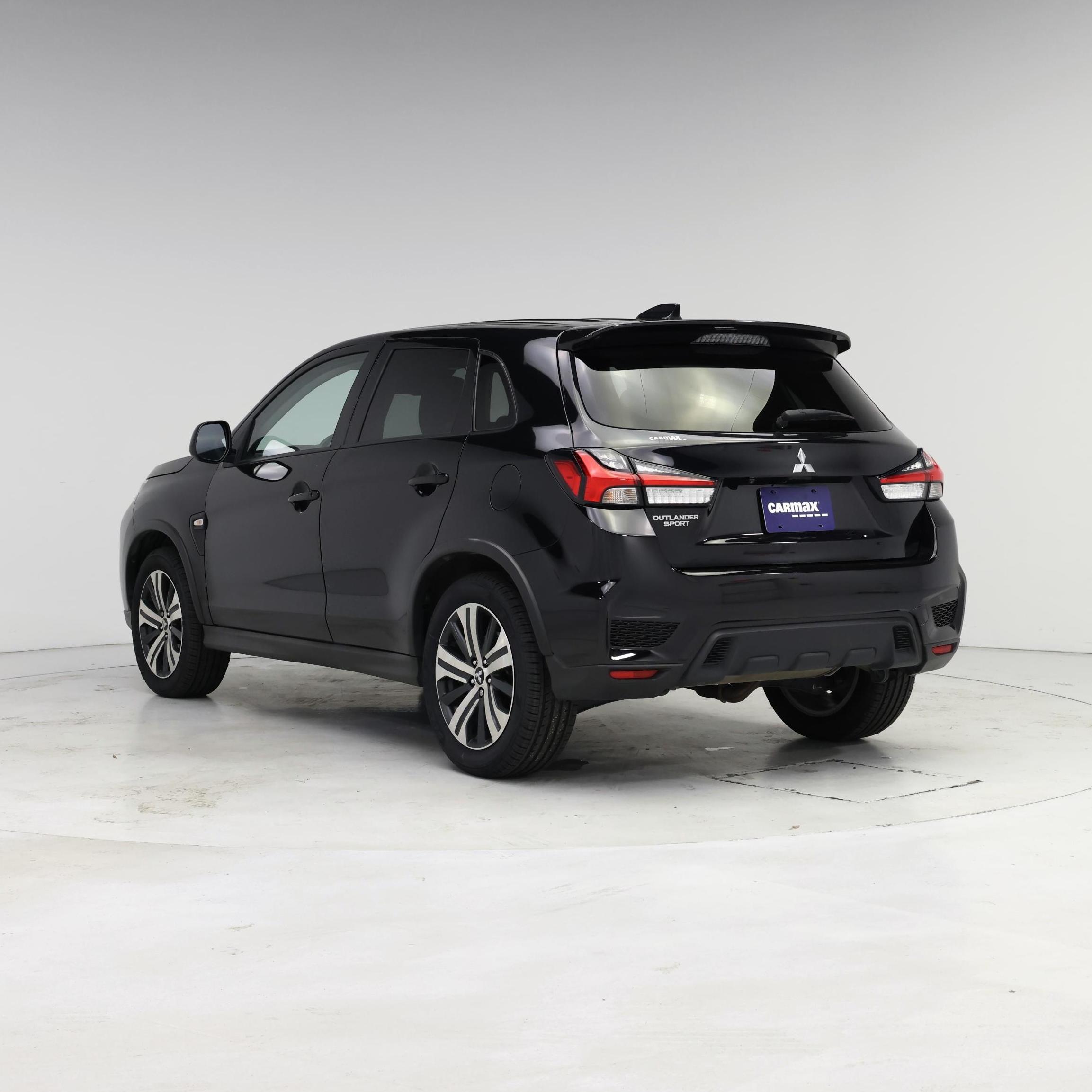Thumbnail: 2023 Mitsubishi Outlander Sport - 2